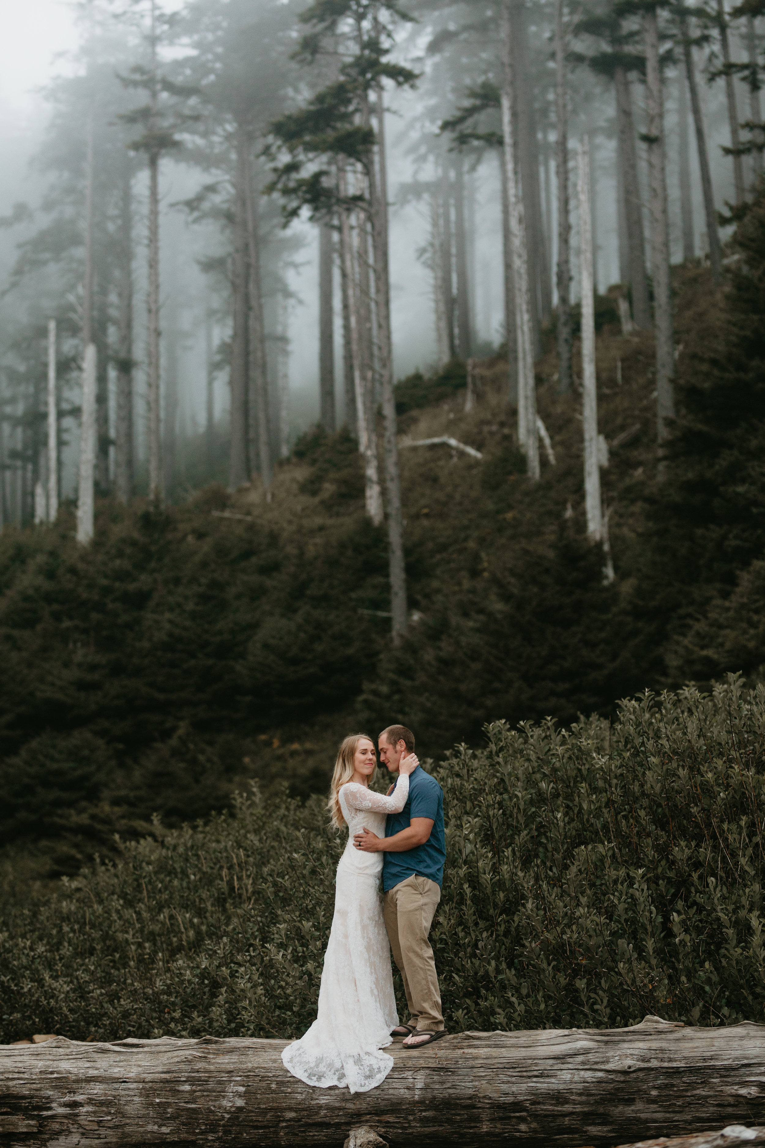 nicole-daacke-photography-ecola-state-park-oregon-elopement-bridal-photos-photographer-for-cannon-beach-elopement-oregon-coast-elopement-photographer-foggy-summer-elopement-cannon-beach-best-adventure-elopement-photographer-5578.jpg