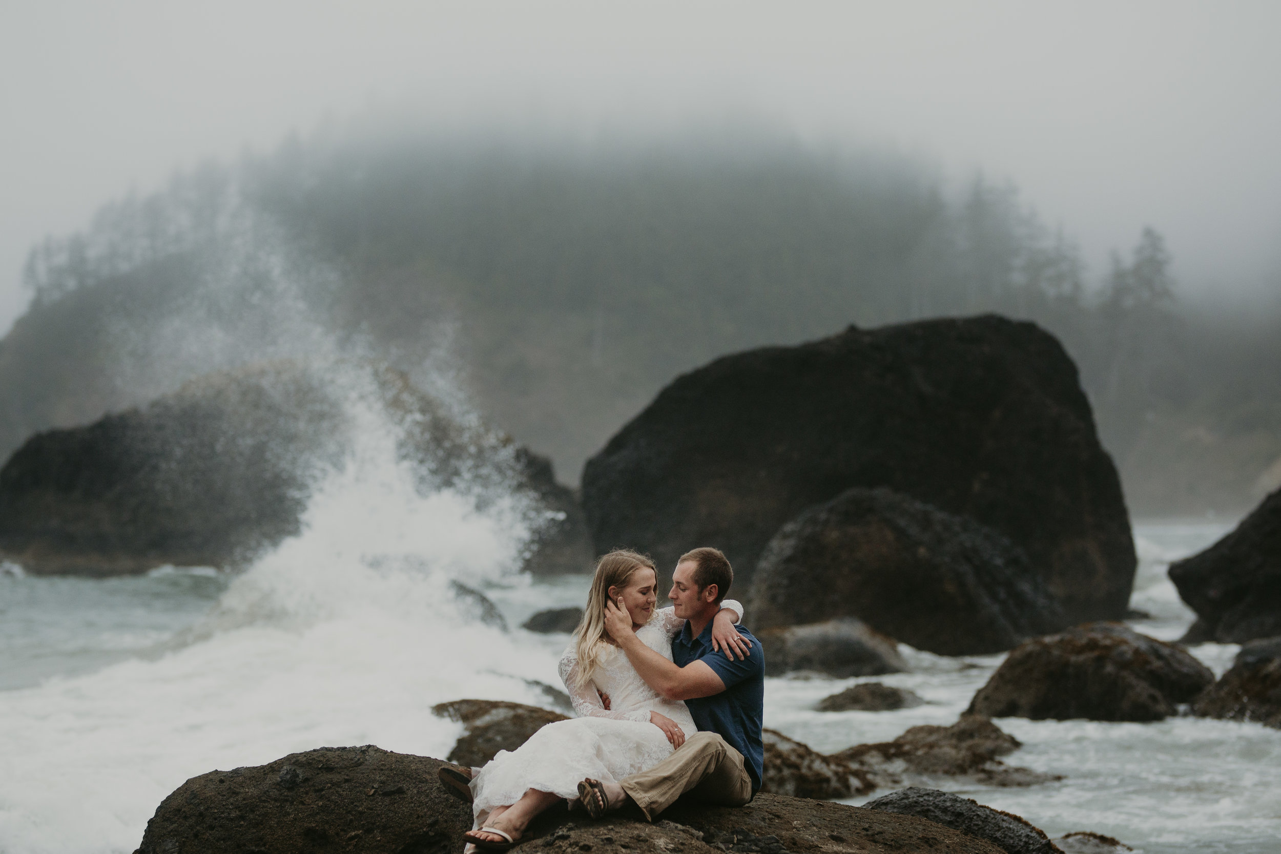 nicole-daacke-photography-ecola-state-park-oregon-elopement-bridal-photos-photographer-for-cannon-beach-elopement-oregon-coast-elopement-photographer-foggy-summer-elopement-cannon-beach-best-adventure-elopement-photographer-5612.jpg