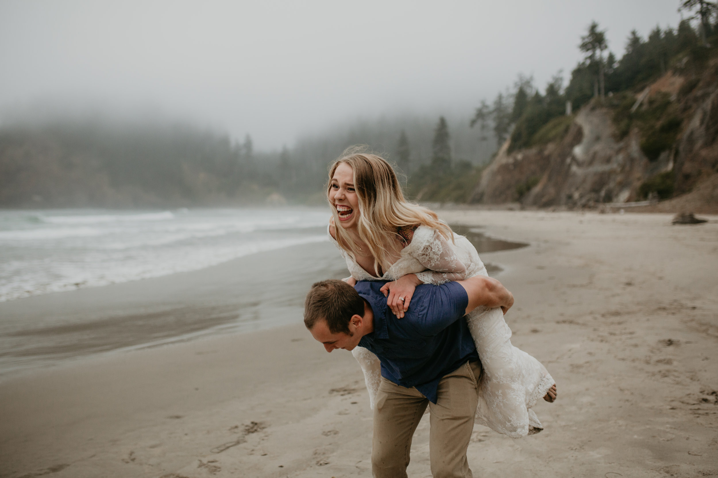 nicole-daacke-photography-ecola-state-park-oregon-elopement-bridal-photos-photographer-for-cannon-beach-elopement-oregon-coast-elopement-photographer-foggy-summer-elopement-cannon-beach-best-adventure-elopement-photographer-7083.jpg