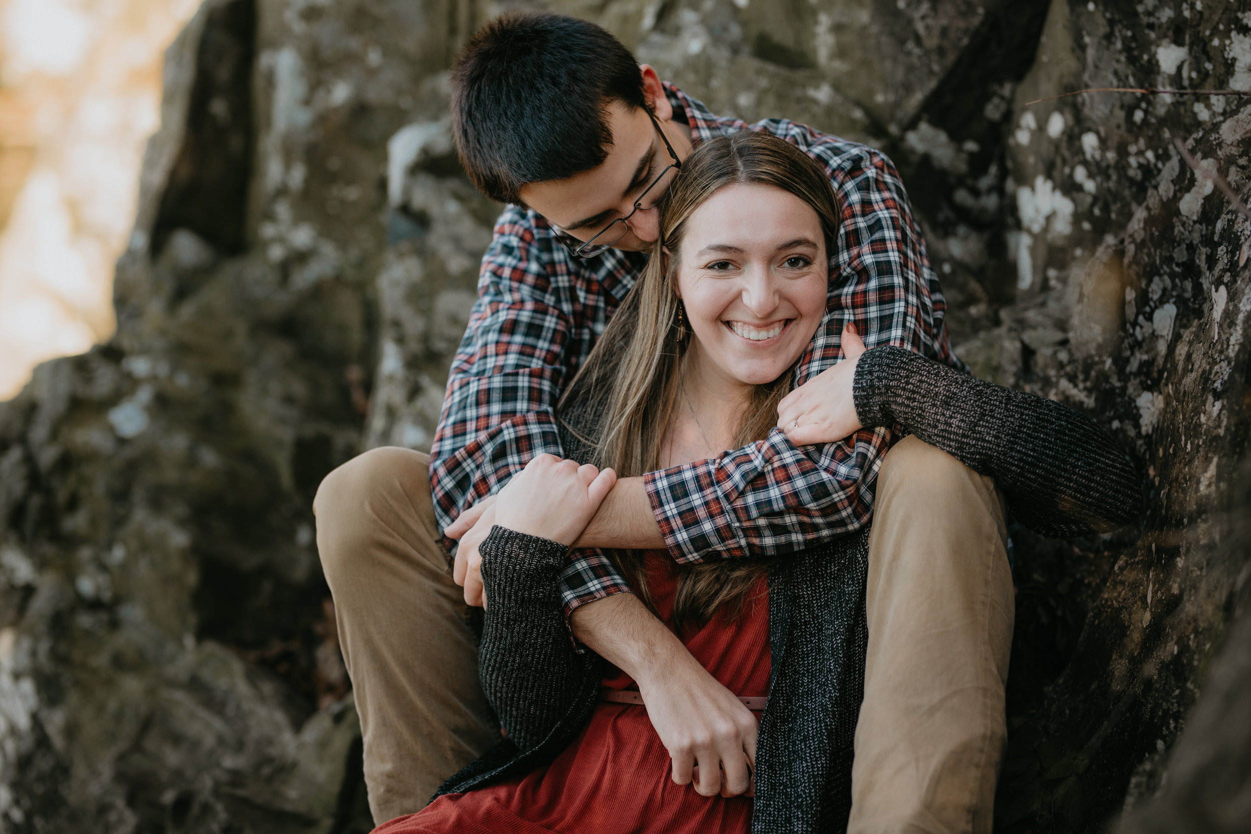nicole-daacke-photography-shenandoah-national-park-adventure-engagement-session-with-fall-foliage-shenandoah-elopement-photographer-engagement-photos-in-virginia-charlottesville-national-park-adventure-elopement-photographer-3587.jpg