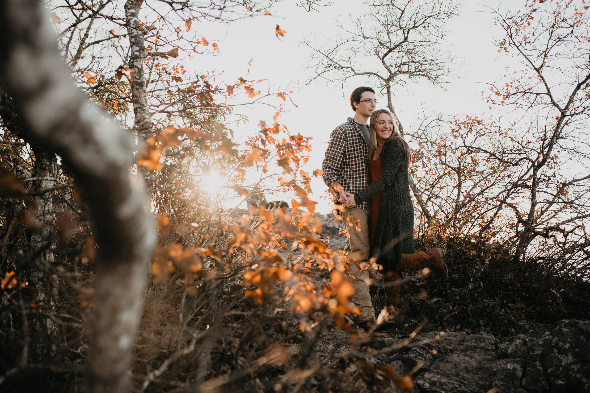 nicole-daacke-photography-shenandoah-national-park-adventure-engagement-session-with-fall-foliage-shenandoah-elopement-photographer-engagement-photos-in-virginia-charlottesville-national-park-adventure-elopement-photographer-3707.jpg