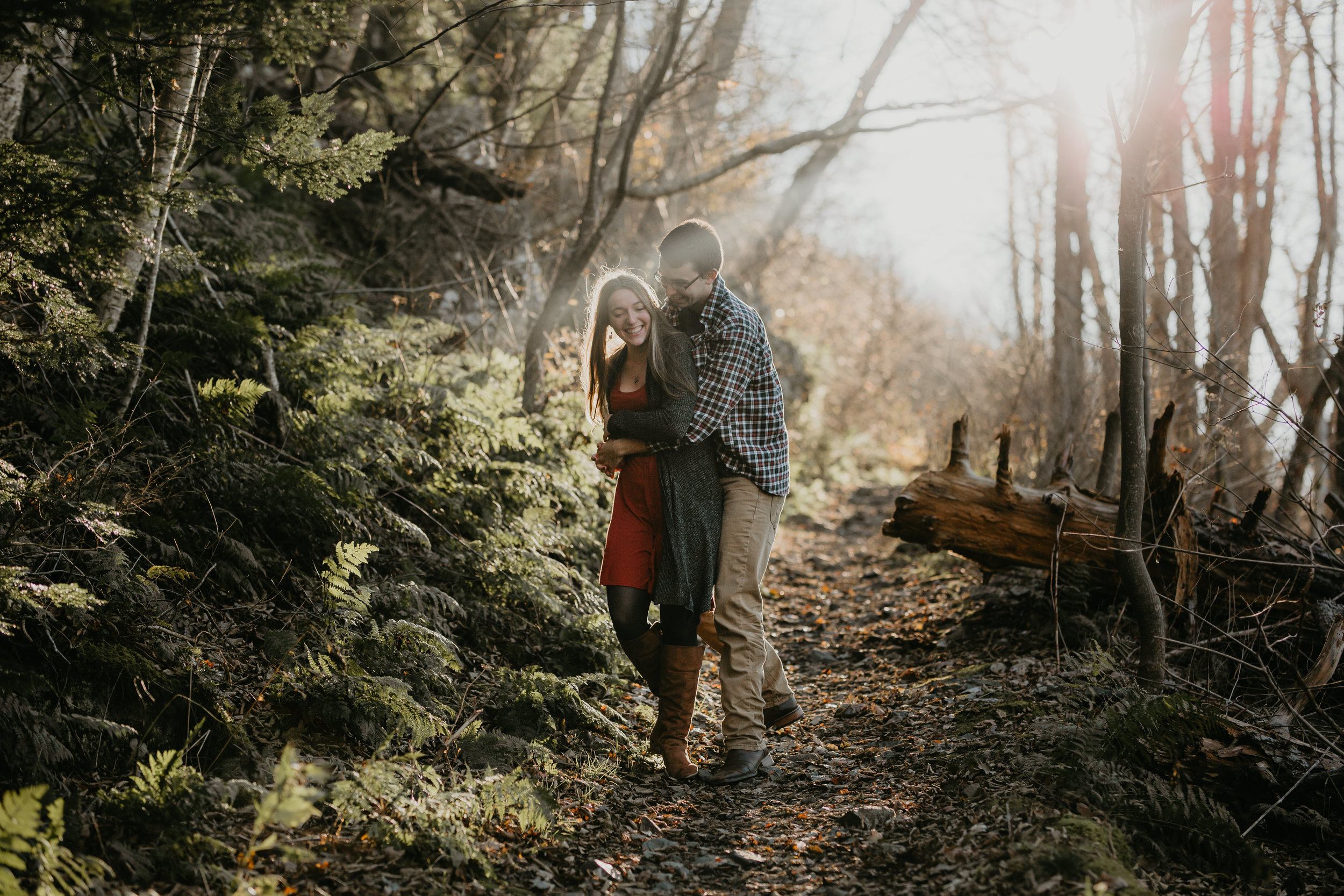 nicole-daacke-photography-shenandoah-national-park-adventure-engagement-session-with-fall-foliage-shenandoah-elopement-photographer-engagement-photos-in-virginia-charlottesville-national-park-adventure-elopement-photographer-3750.jpg