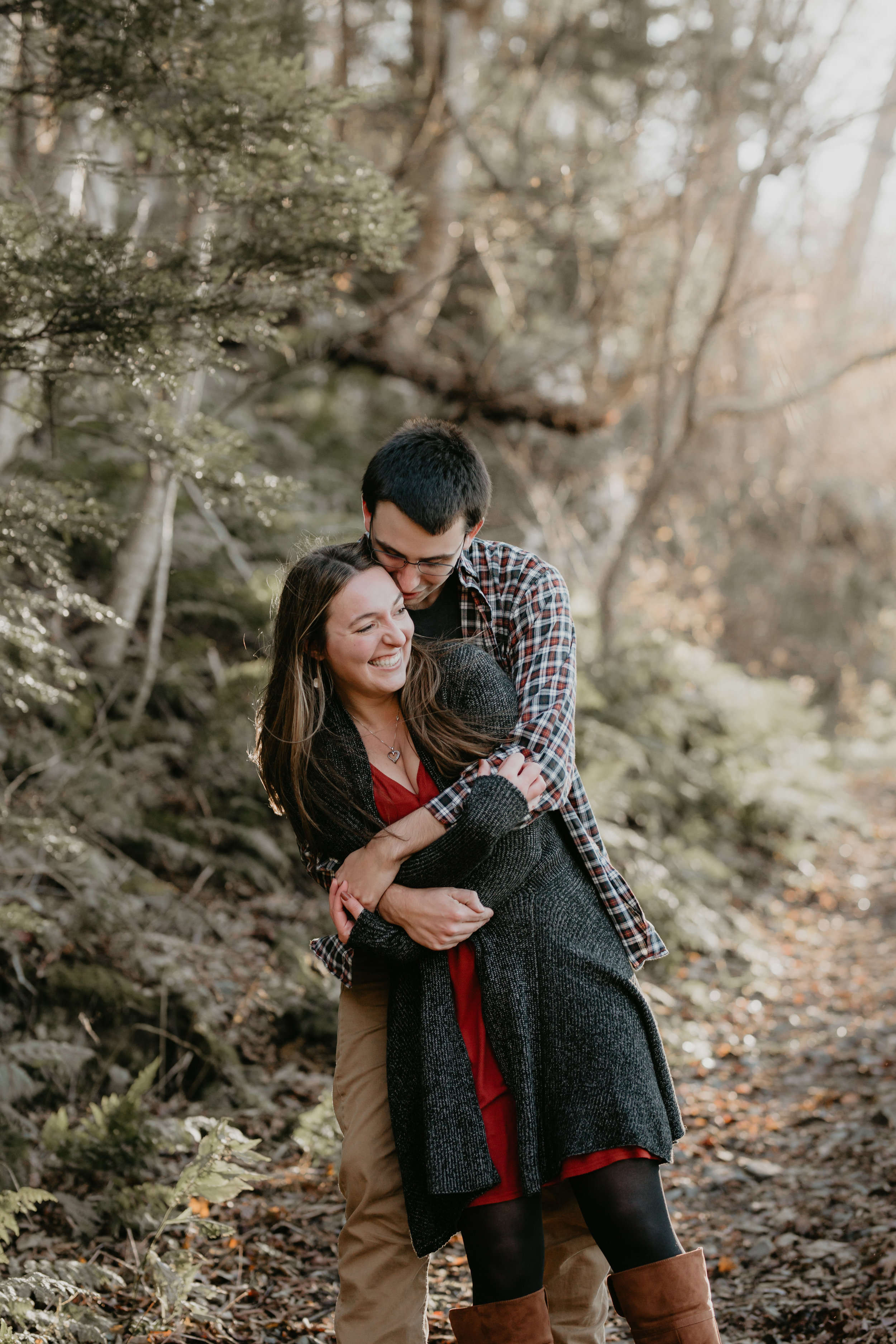 nicole-daacke-photography-shenandoah-national-park-adventure-engagement-session-with-fall-foliage-shenandoah-elopement-photographer-engagement-photos-in-virginia-charlottesville-national-park-adventure-elopement-photographer-3786.jpg