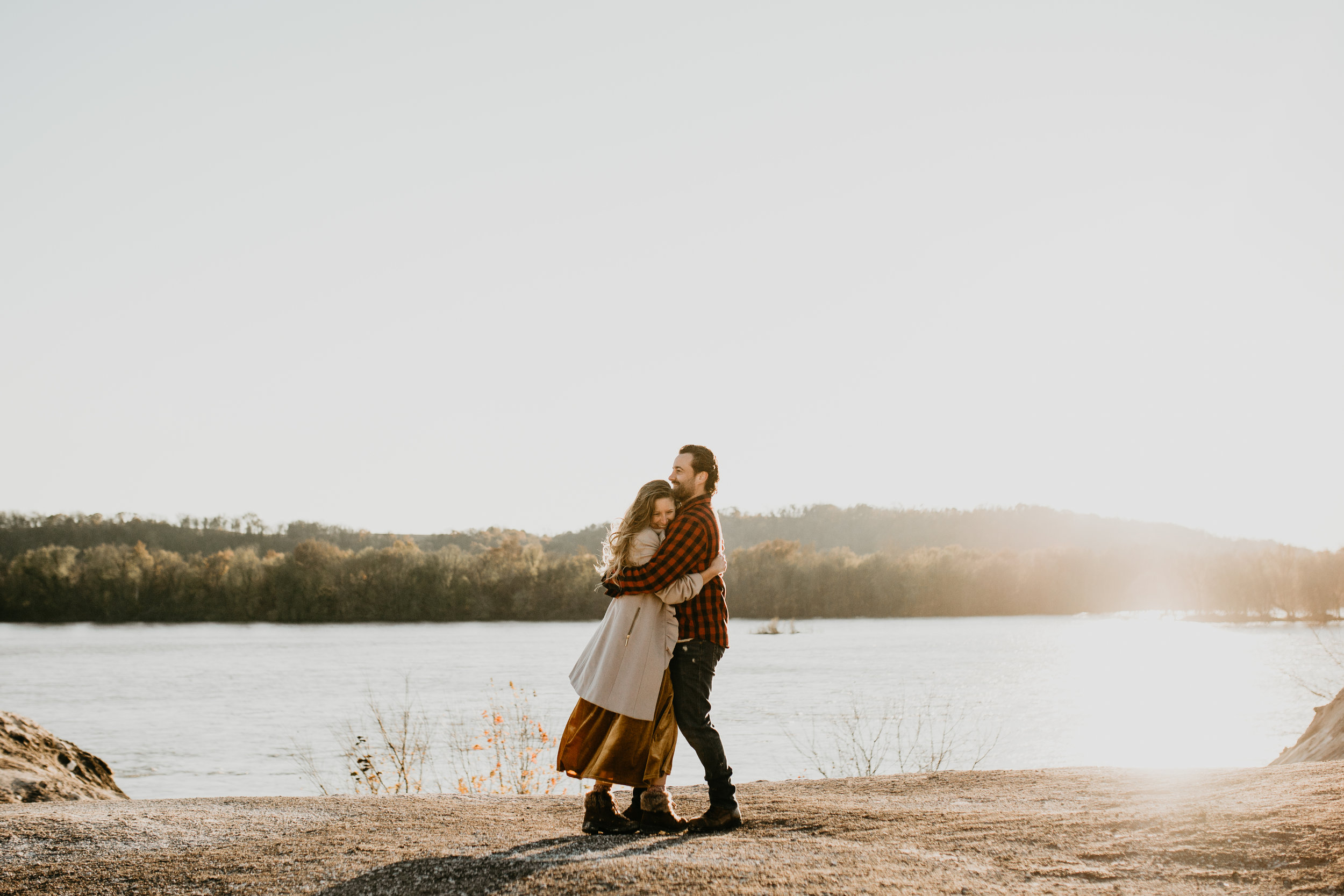 nicole-daacke-photography-white-cliffs-of-conoy-in-lancaster-pa-pennsylvania-adventure-session-adventure-elopement-photographer-engagement session-in-lancaster-pa-photographer-golden-sunset-winter-solstice-wedding-riverside-elopement-4079.jpg