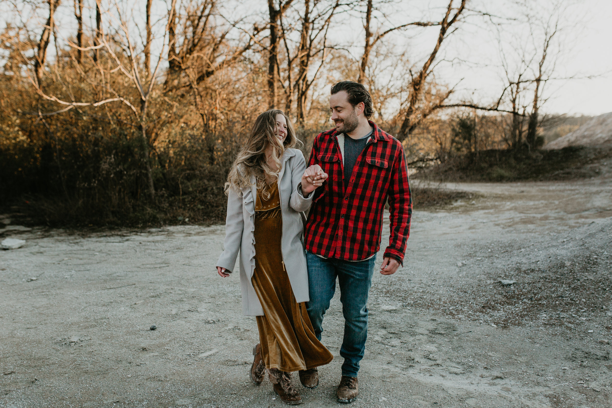 nicole-daacke-photography-white-cliffs-of-conoy-in-lancaster-pa-pennsylvania-adventure-session-adventure-elopement-photographer-engagement session-in-lancaster-pa-photographer-golden-sunset-winter-solstice-wedding-riverside-elopement-4097.jpg