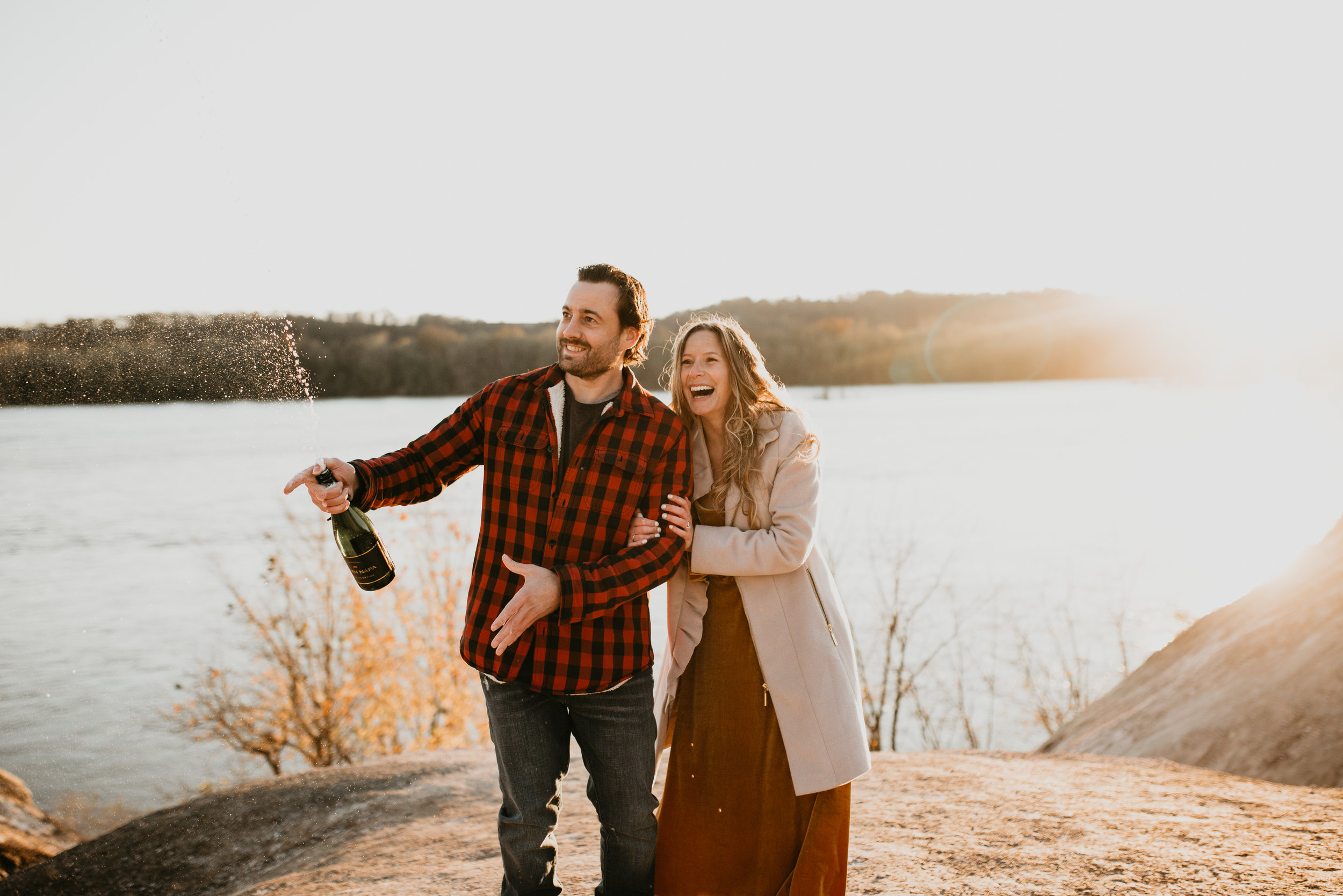 nicole-daacke-photography-white-cliffs-of-conoy-in-lancaster-pa-pennsylvania-adventure-session-adventure-elopement-photographer-engagement session-in-lancaster-pa-photographer-golden-sunset-winter-solstice-wedding-riverside-elopement-4114.jpg