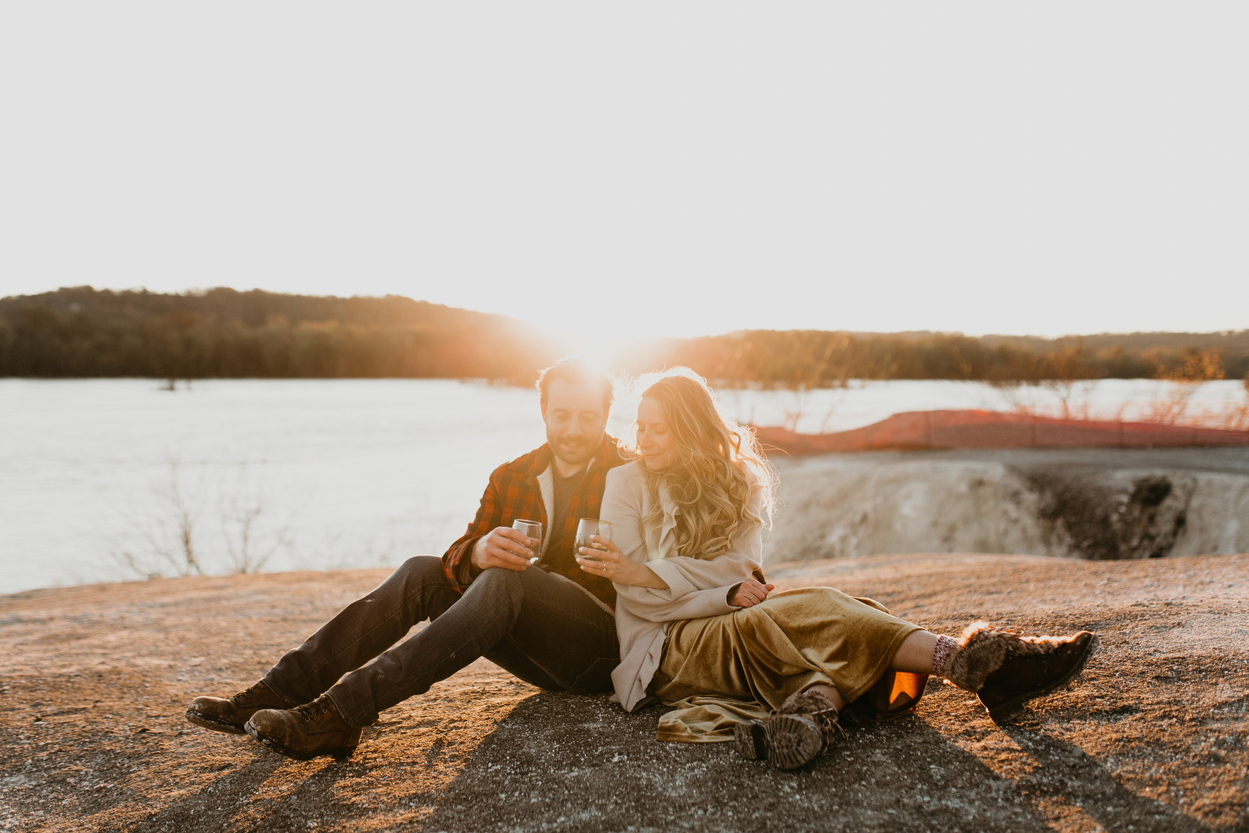 nicole-daacke-photography-white-cliffs-of-conoy-in-lancaster-pa-pennsylvania-adventure-session-adventure-elopement-photographer-engagement session-in-lancaster-pa-photographer-golden-sunset-winter-solstice-wedding-riverside-elopement-4139.jpg