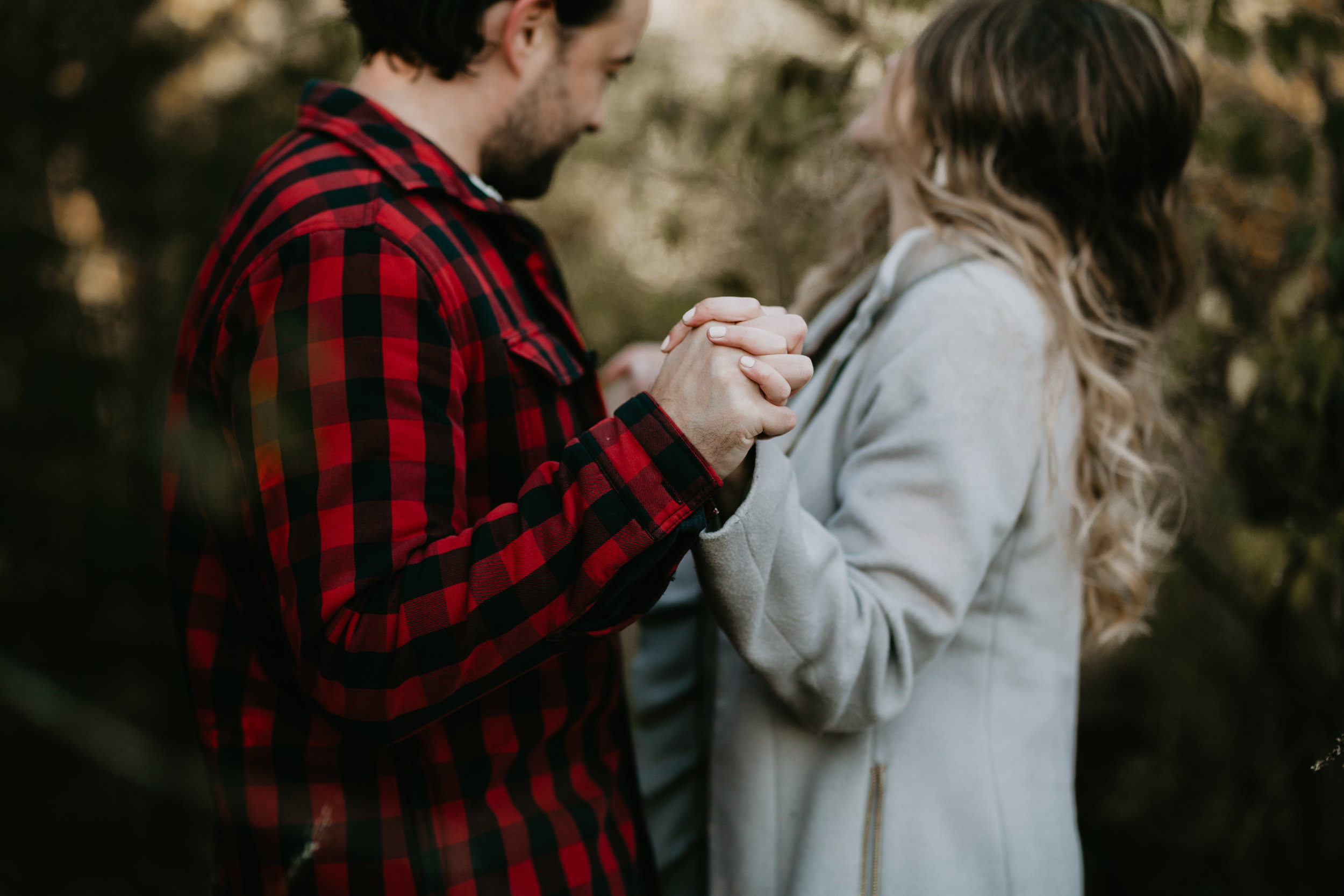 nicole-daacke-photography-white-cliffs-of-conoy-in-lancaster-pa-pennsylvania-adventure-session-adventure-elopement-photographer-engagement session-in-lancaster-pa-photographer-golden-sunset-winter-solstice-wedding-riverside-elopement-4672.jpg