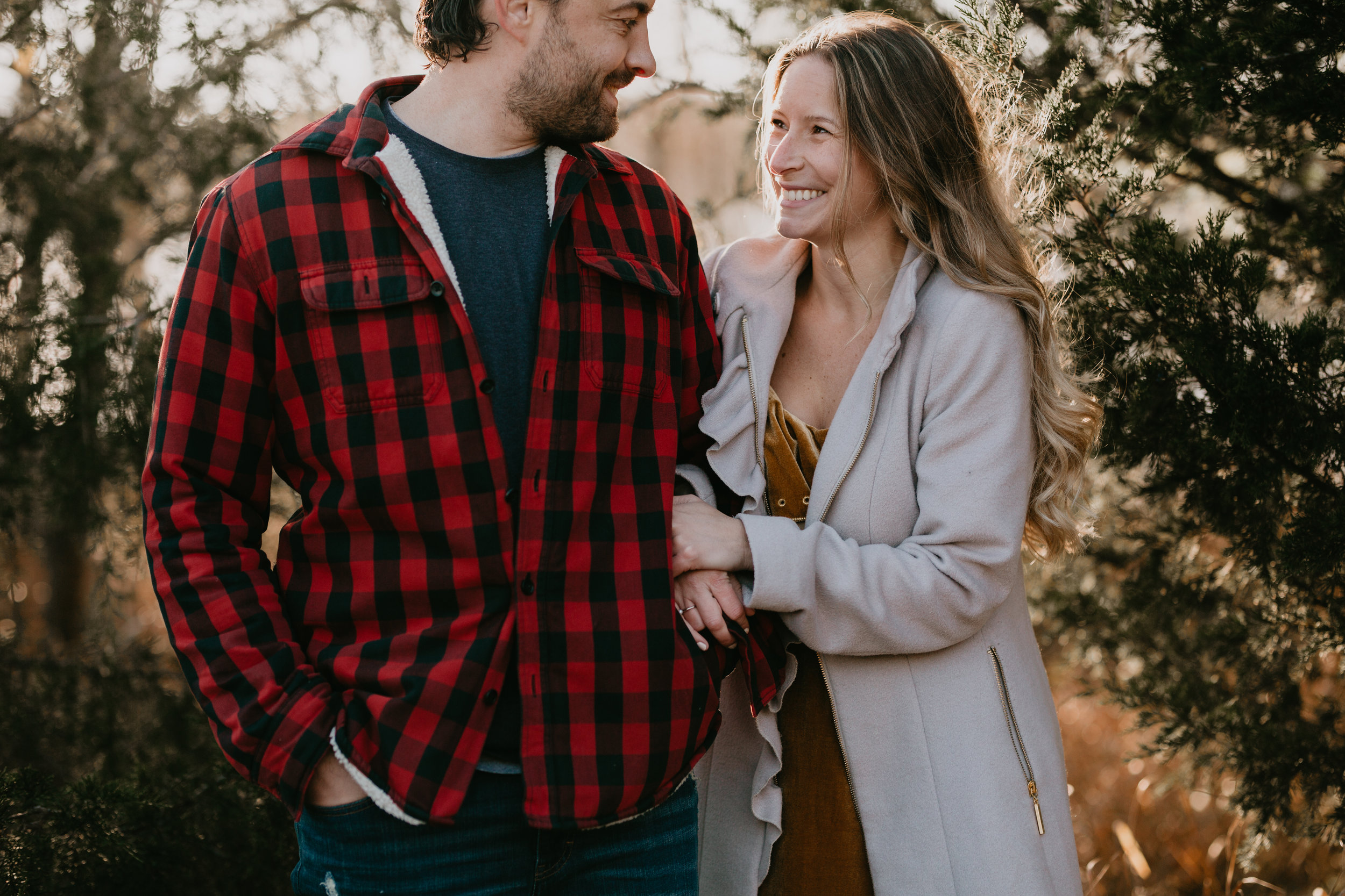 nicole-daacke-photography-white-cliffs-of-conoy-in-lancaster-pa-pennsylvania-adventure-session-adventure-elopement-photographer-engagement session-in-lancaster-pa-photographer-golden-sunset-winter-solstice-wedding-riverside-elopement-4767.jpg