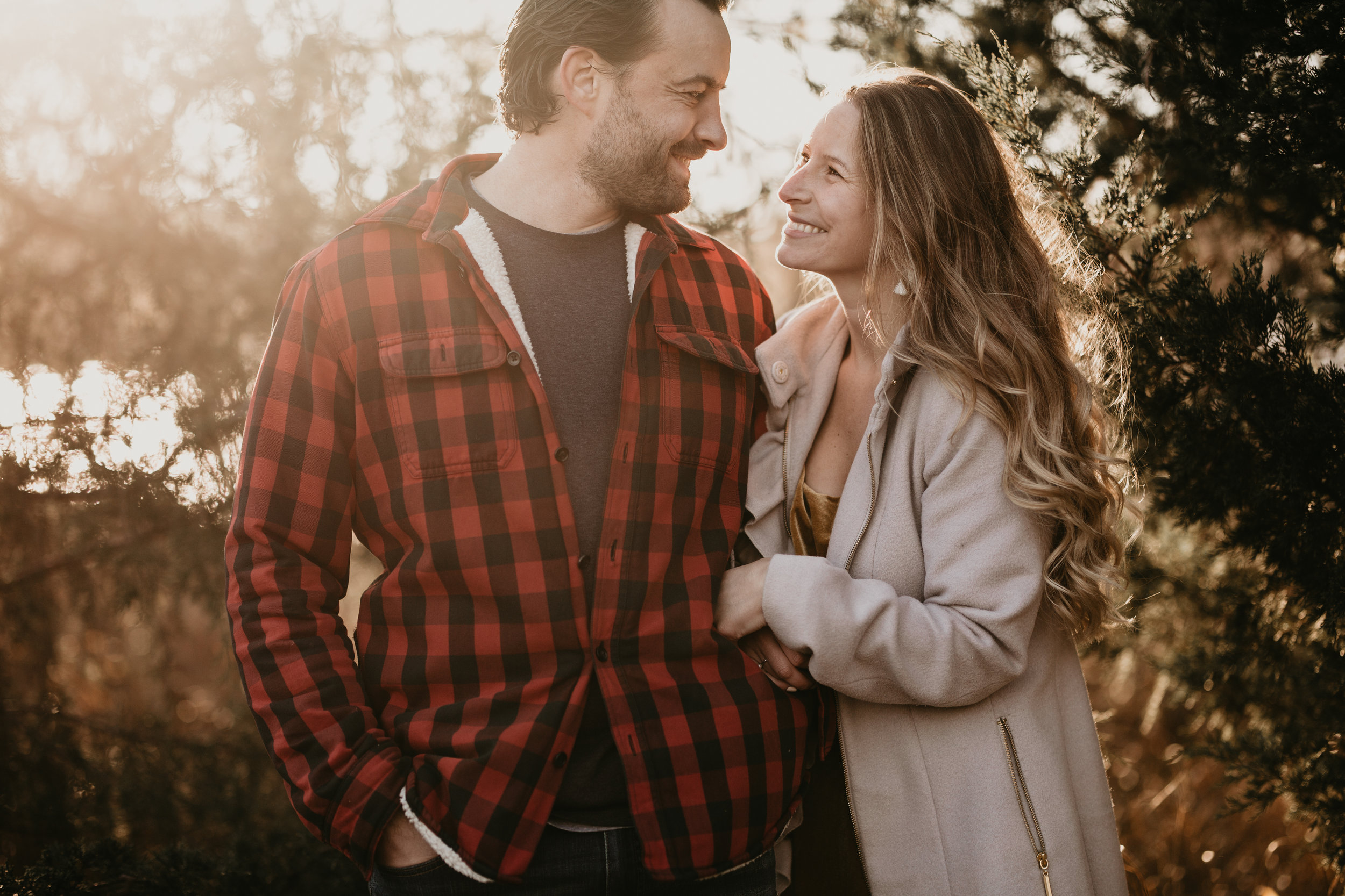 nicole-daacke-photography-white-cliffs-of-conoy-in-lancaster-pa-pennsylvania-adventure-session-adventure-elopement-photographer-engagement session-in-lancaster-pa-photographer-golden-sunset-winter-solstice-wedding-riverside-elopement-4777.jpg