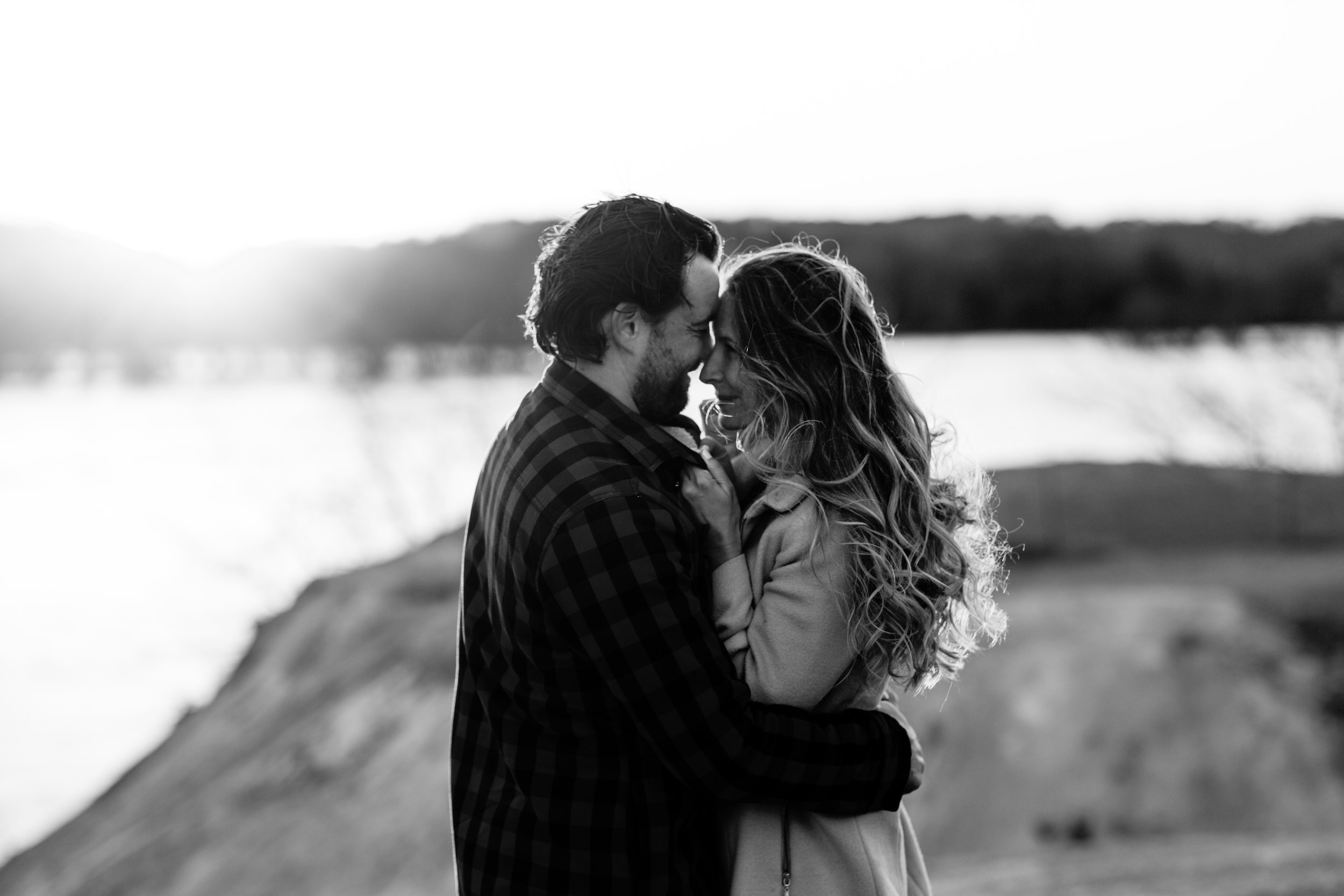 nicole-daacke-photography-white-cliffs-of-conoy-in-lancaster-pa-pennsylvania-adventure-session-adventure-elopement-photographer-engagement session-in-lancaster-pa-photographer-golden-sunset-winter-solstice-wedding-riverside-elopement-5356.jpg