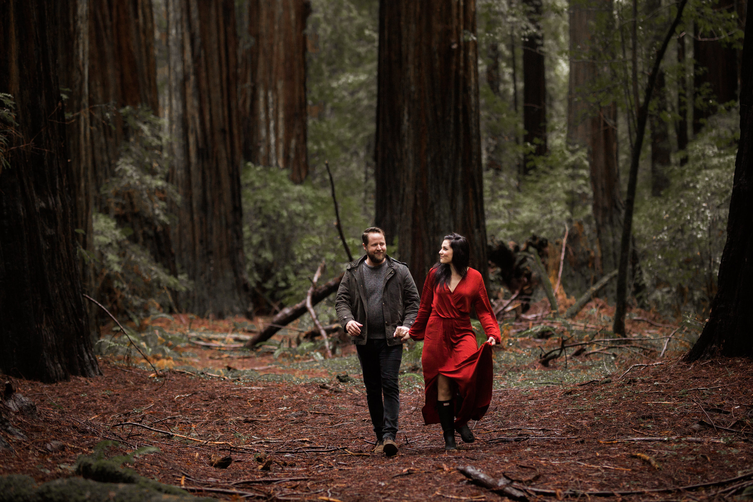 nicole-daacke-photography-redwoods-national-park-forest-rainy-foggy-adventure-engagement-session-humboldt-county-old-growth-redwood-tree-elopement-intimate-wedding-photographer-32.jpg