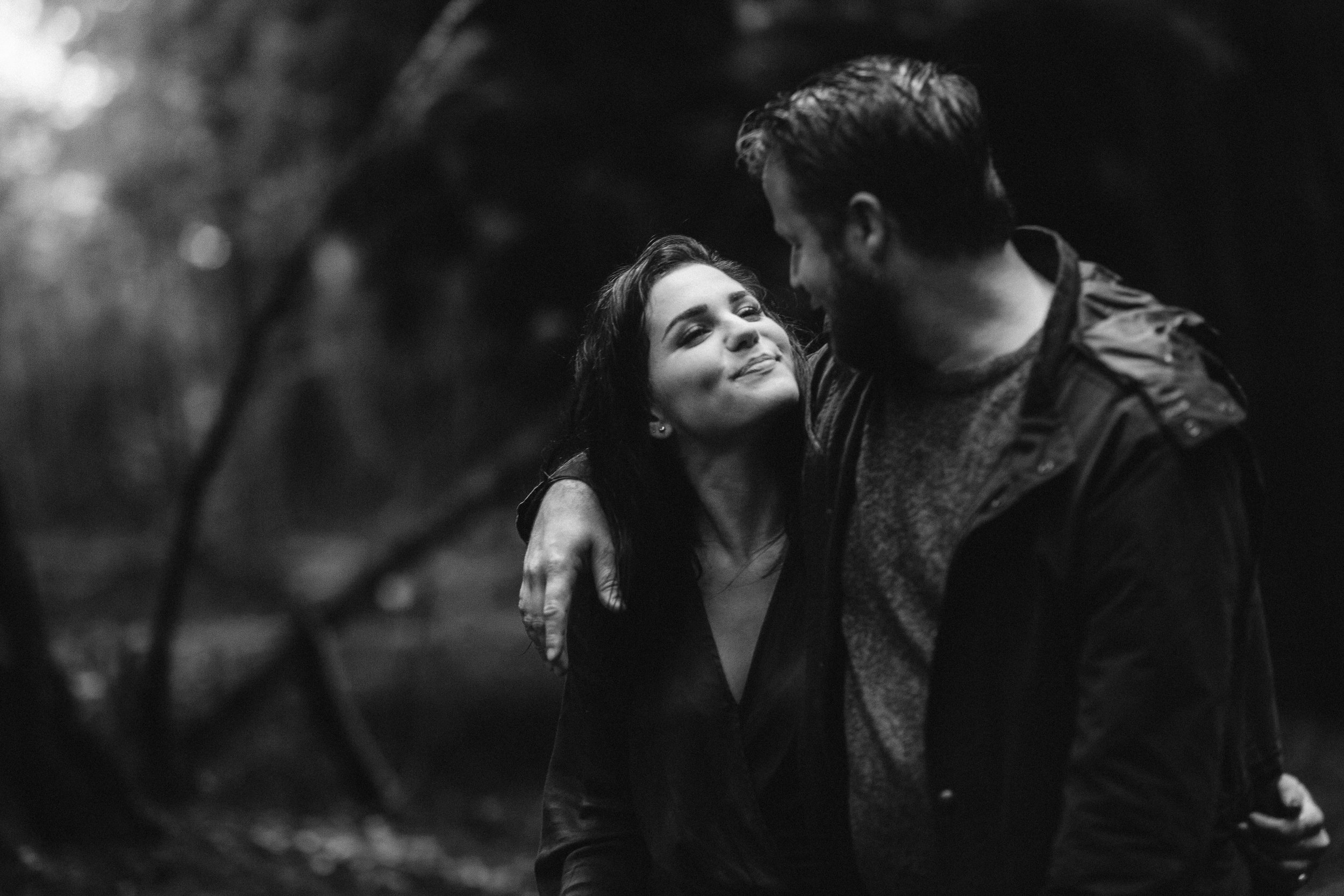 nicole-daacke-photography-redwoods-national-park-forest-rainy-foggy-adventure-engagement-session-humboldt-county-old-growth-redwood-tree-elopement-intimate-wedding-photographer-36.jpg