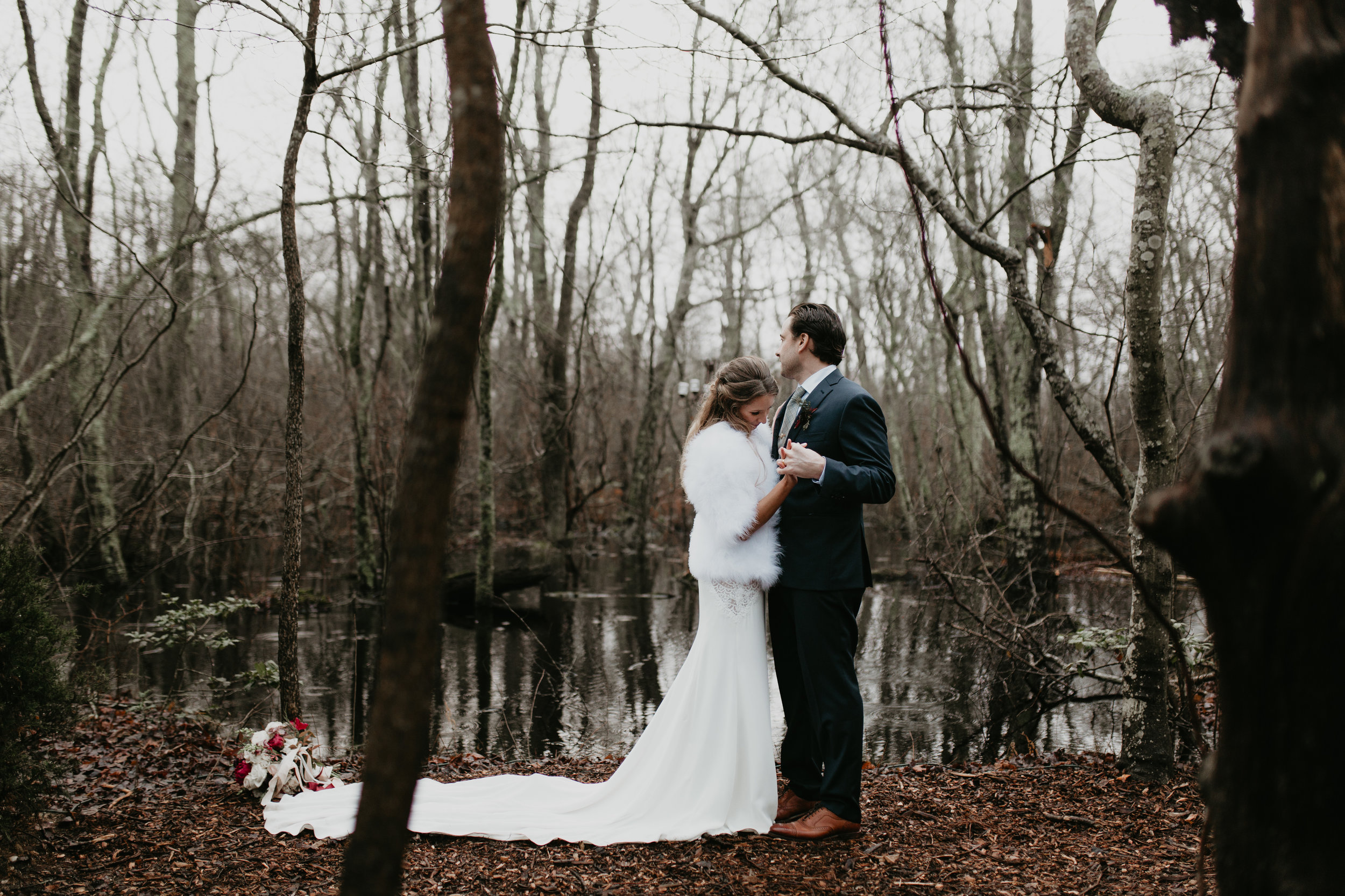 nicole-daacke-photography-winter-wedding-in-cape-may-new-jersey-beach-plum-farm-nj-snowy-glam-winter-elopement-intimate-jersey-shore-seaside-wedding-photographer-90.jpg