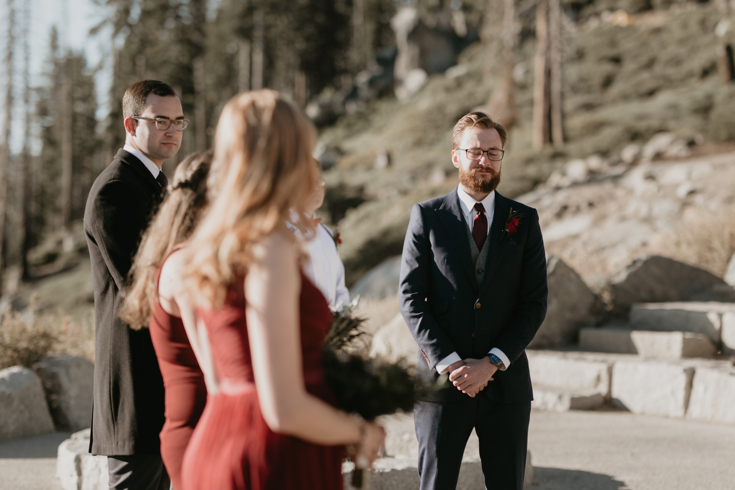 Nicole-Daacke-Photography-yosemite-national-park-elopement-photography-adventure-elopement-in-yosemite-taft-point-sunset-elopement-photographs-california-intimate-destination-wedding-in-yosemite-national-park-6195.jpg