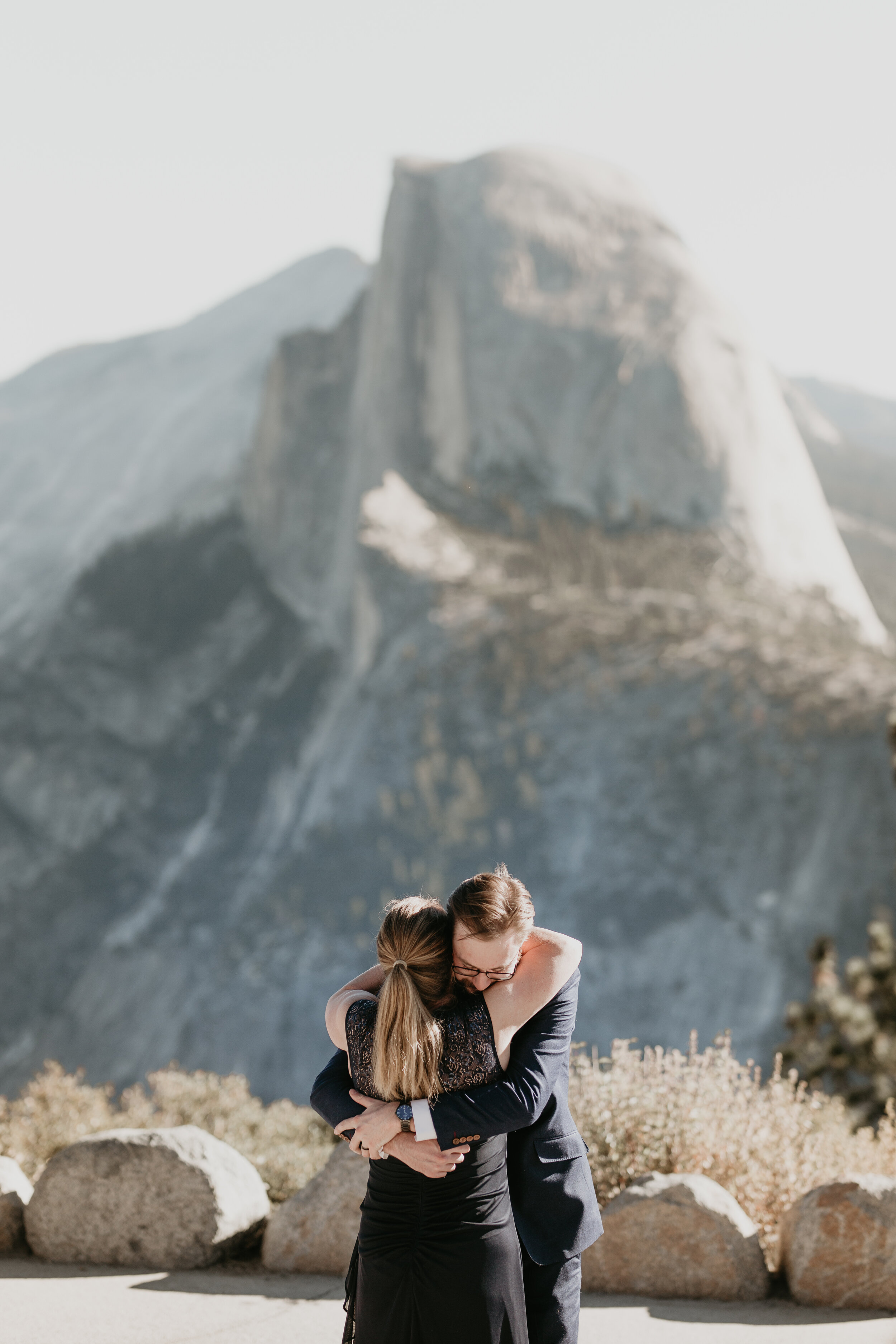 Nicole-Daacke-Photography-yosemite-national-park-elopement-photography-adventure-elopement-in-yosemite-taft-point-sunset-elopement-photographs-california-intimate-destination-wedding-in-yosemite-national-park-6527.jpg