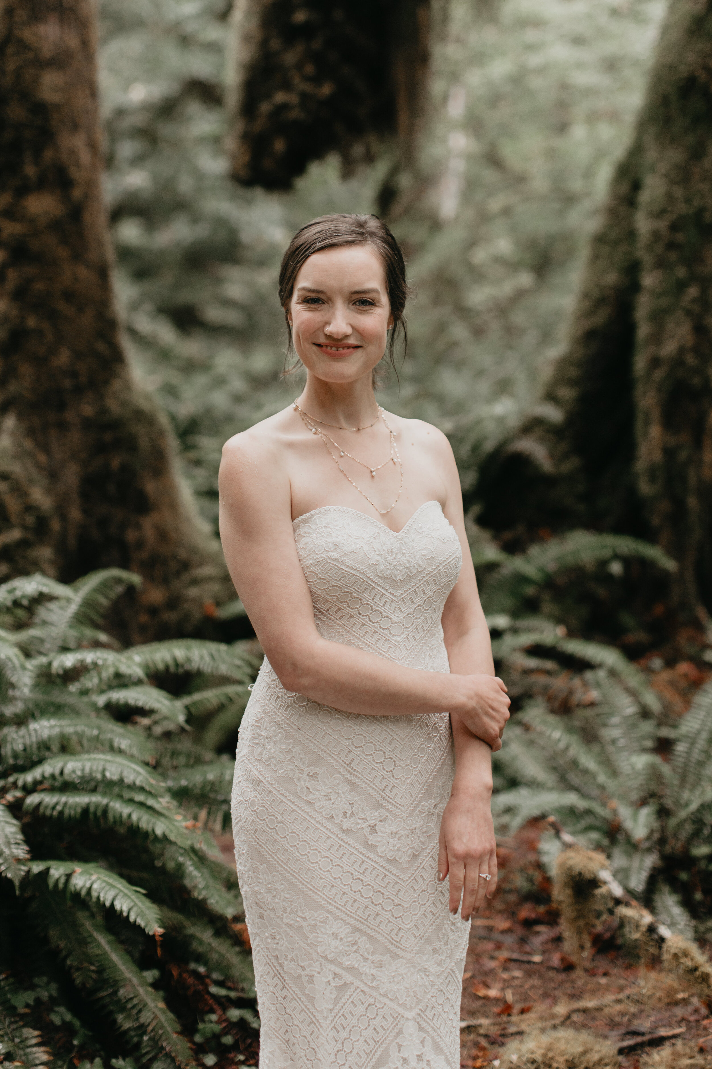 Nicole-Daacke-Photography-Olympic-national-park-elopement-photography-intimiate-elopement-in-olympic-peninsula-washington-state-rainy-day-ruby-beach-hoh-rainforest-elopement-inspiration-rainforest-pnw-elopement-photography-123.jpg