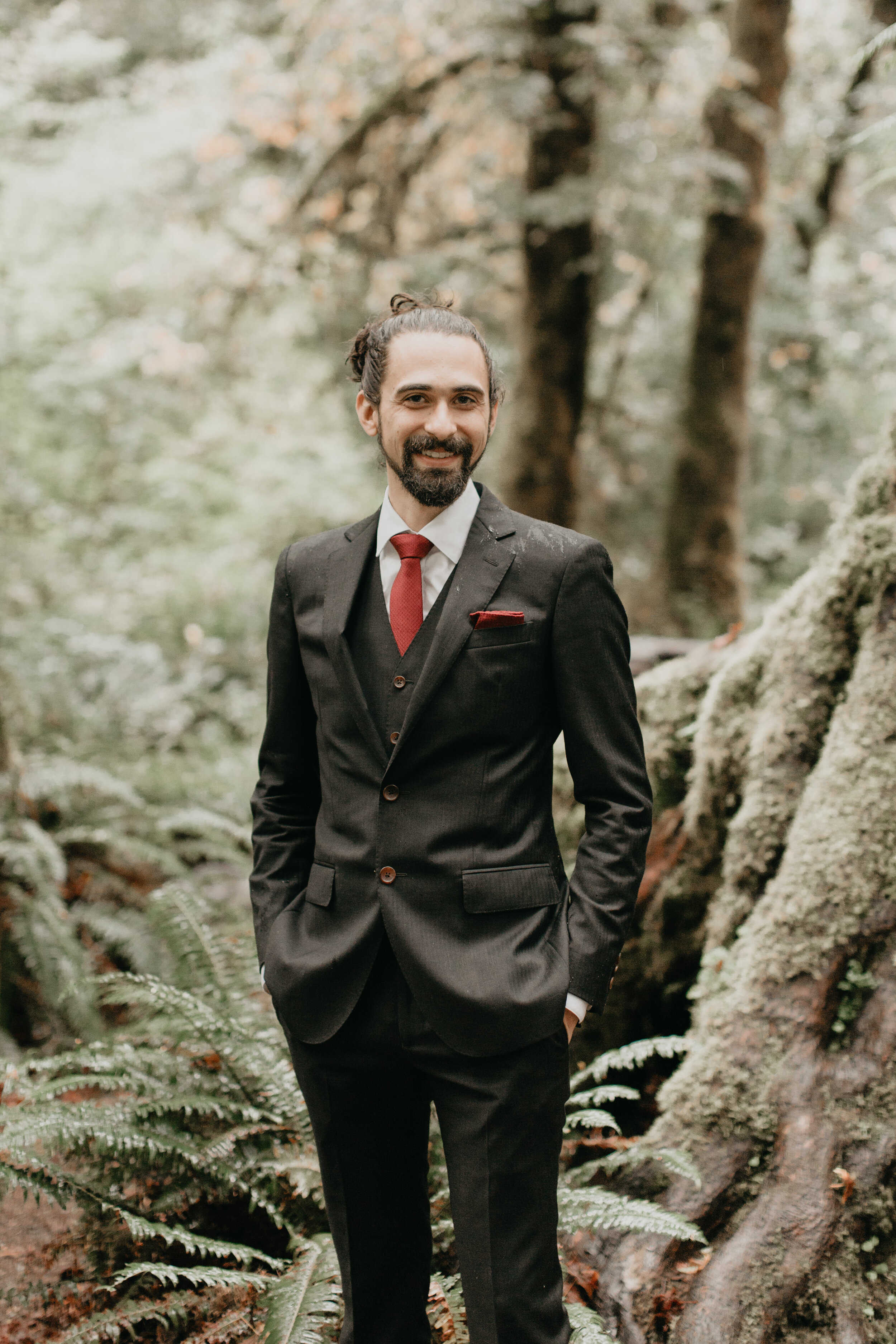 Nicole-Daacke-Photography-Olympic-national-park-elopement-photography-intimiate-elopement-in-olympic-peninsula-washington-state-rainy-day-ruby-beach-hoh-rainforest-elopement-inspiration-rainforest-pnw-elopement-photography-126.jpg