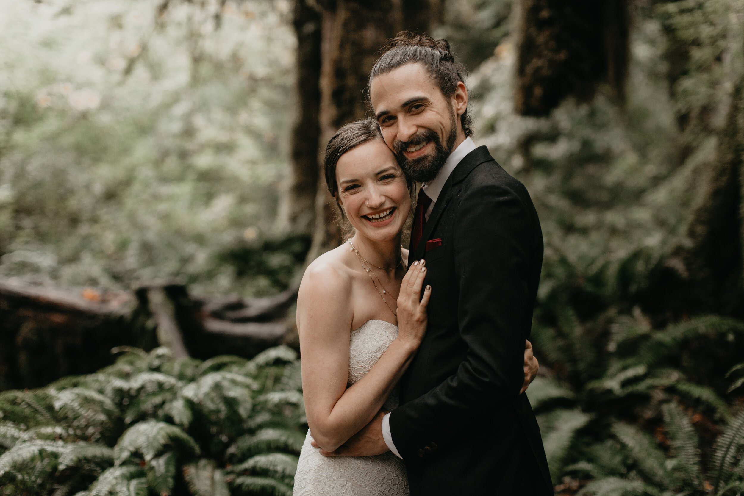 Nicole-Daacke-Photography-Olympic-national-park-elopement-photography-intimiate-elopement-in-olympic-peninsula-washington-state-rainy-day-ruby-beach-hoh-rainforest-elopement-inspiration-rainforest-pnw-elopement-photography-134.jpg
