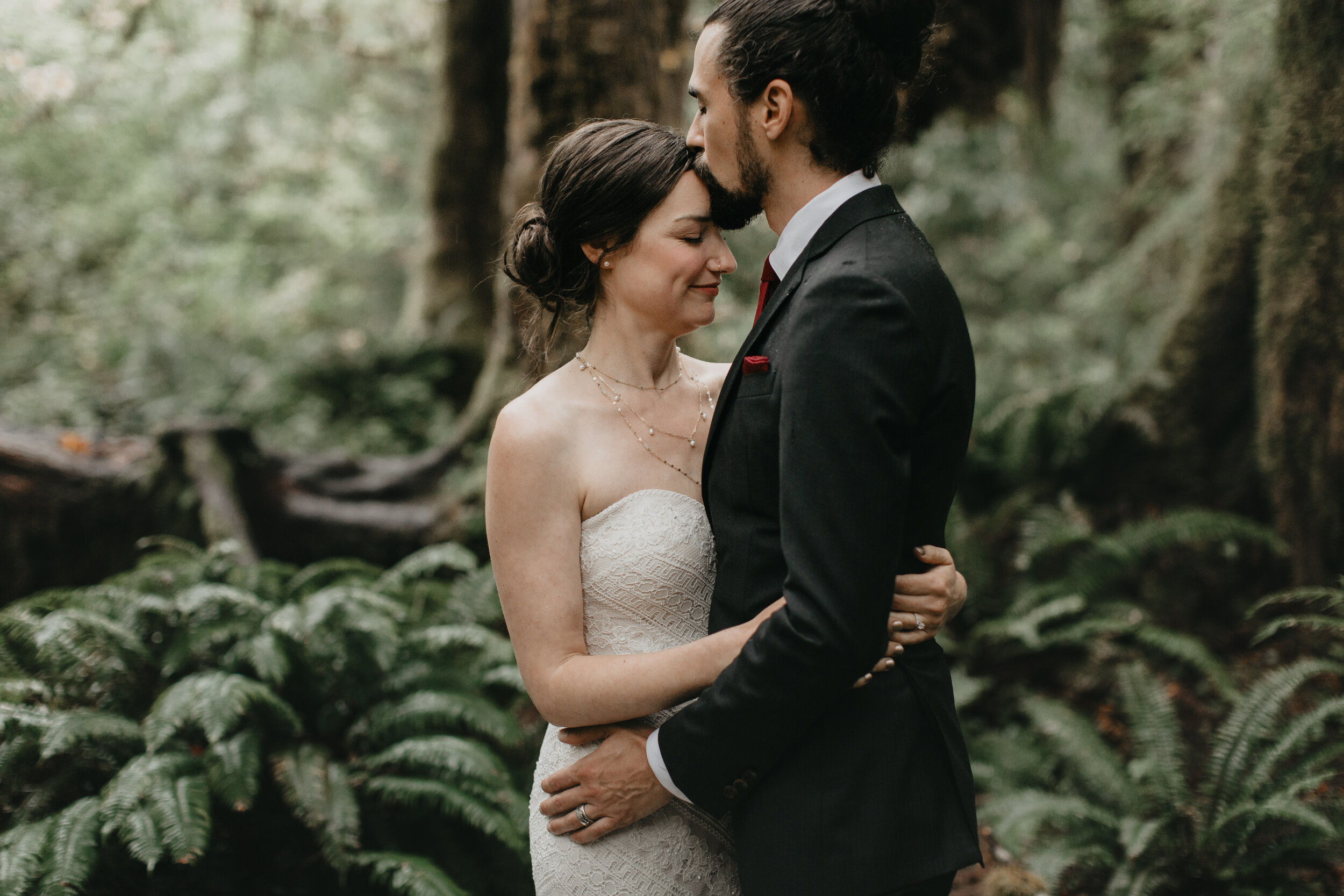 Nicole-Daacke-Photography-Olympic-national-park-elopement-photography-intimiate-elopement-in-olympic-peninsula-washington-state-rainy-day-ruby-beach-hoh-rainforest-elopement-inspiration-rainforest-pnw-elopement-photography-135.jpg