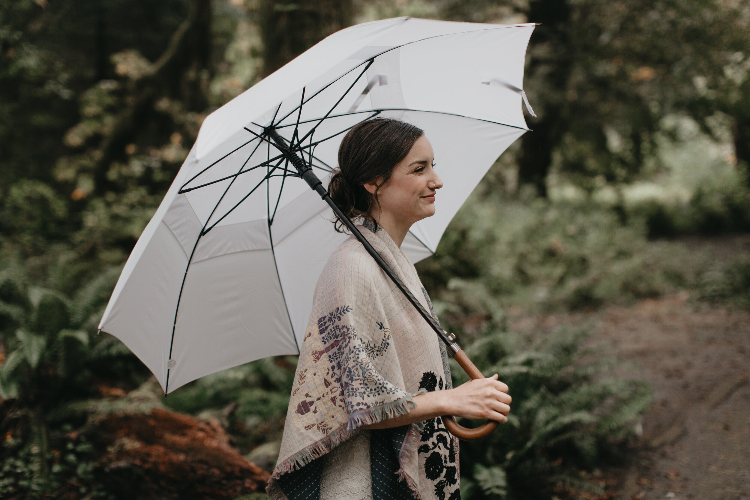 Nicole-Daacke-Photography-Olympic-national-park-elopement-photography-intimiate-elopement-in-olympic-peninsula-washington-state-rainy-day-ruby-beach-hoh-rainforest-elopement-inspiration-rainforest-pnw-elopement-photography-140.jpg