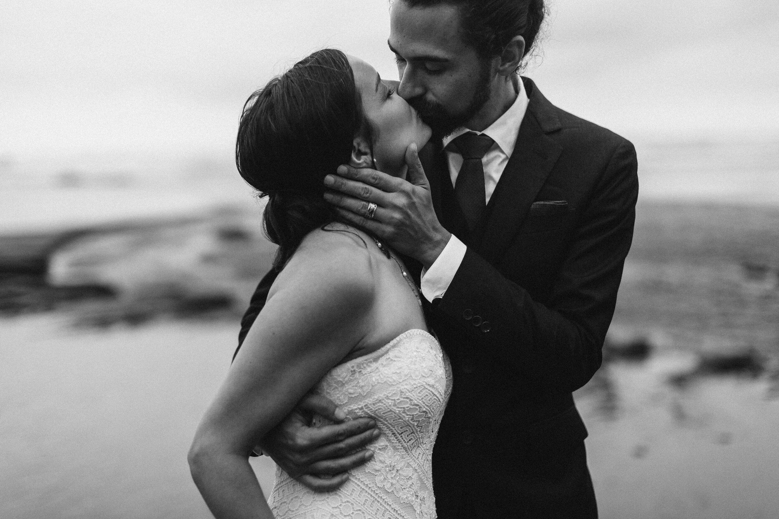 Nicole-Daacke-Photography-Olympic-national-park-elopement-photography-intimiate-elopement-in-olympic-peninsula-washington-state-rainy-day-ruby-beach-hoh-rainforest-elopement-inspiration-rainforest-pnw-elopement-photography-171.jpg