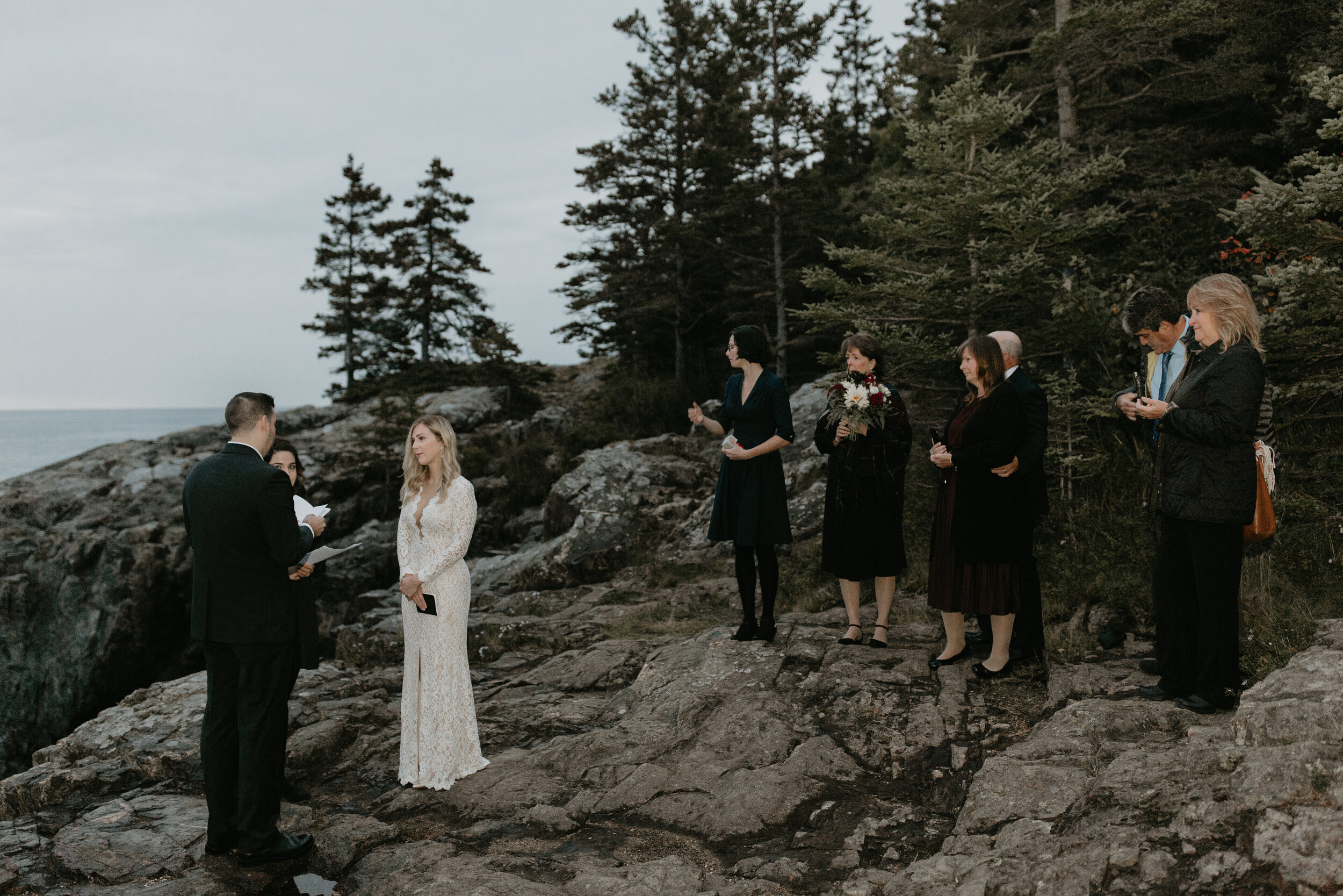 Nicole-Daacke-Photography-Acadia-national-park-elopement-photography-elopement-in-acadia-inspiration-maine-intimate-wedding-destination-elopement-photographer-rainy-day-maine-coast-bar-harbor-elopement-photography-111.jpg