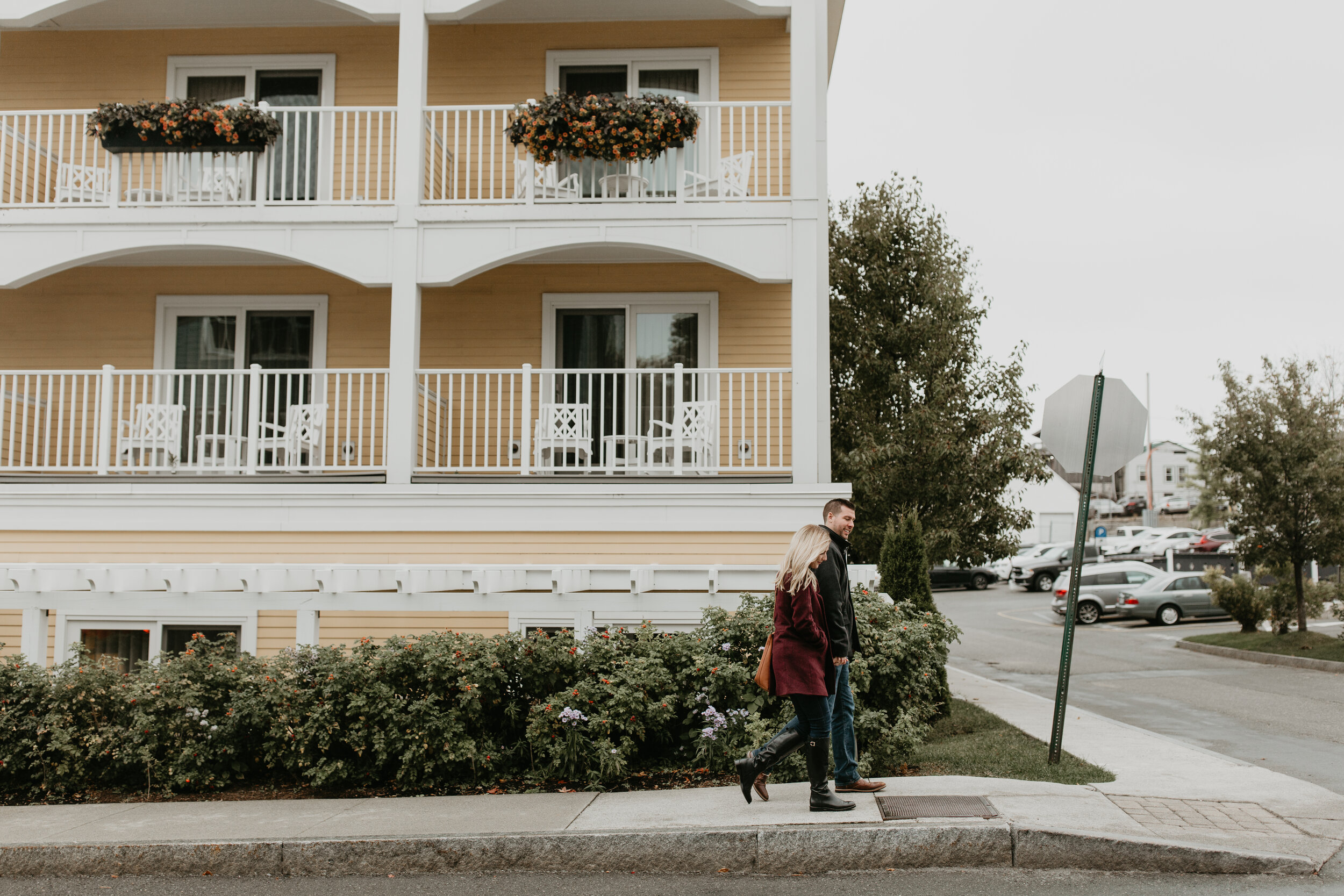 Nicole-Daacke-Photography-Acadia-national-park-elopement-photography-elopement-in-acadia-inspiration-maine-intimate-wedding-destination-elopement-photographer-rainy-day-maine-coast-bar-harbor-elopement-photography-214.jpg