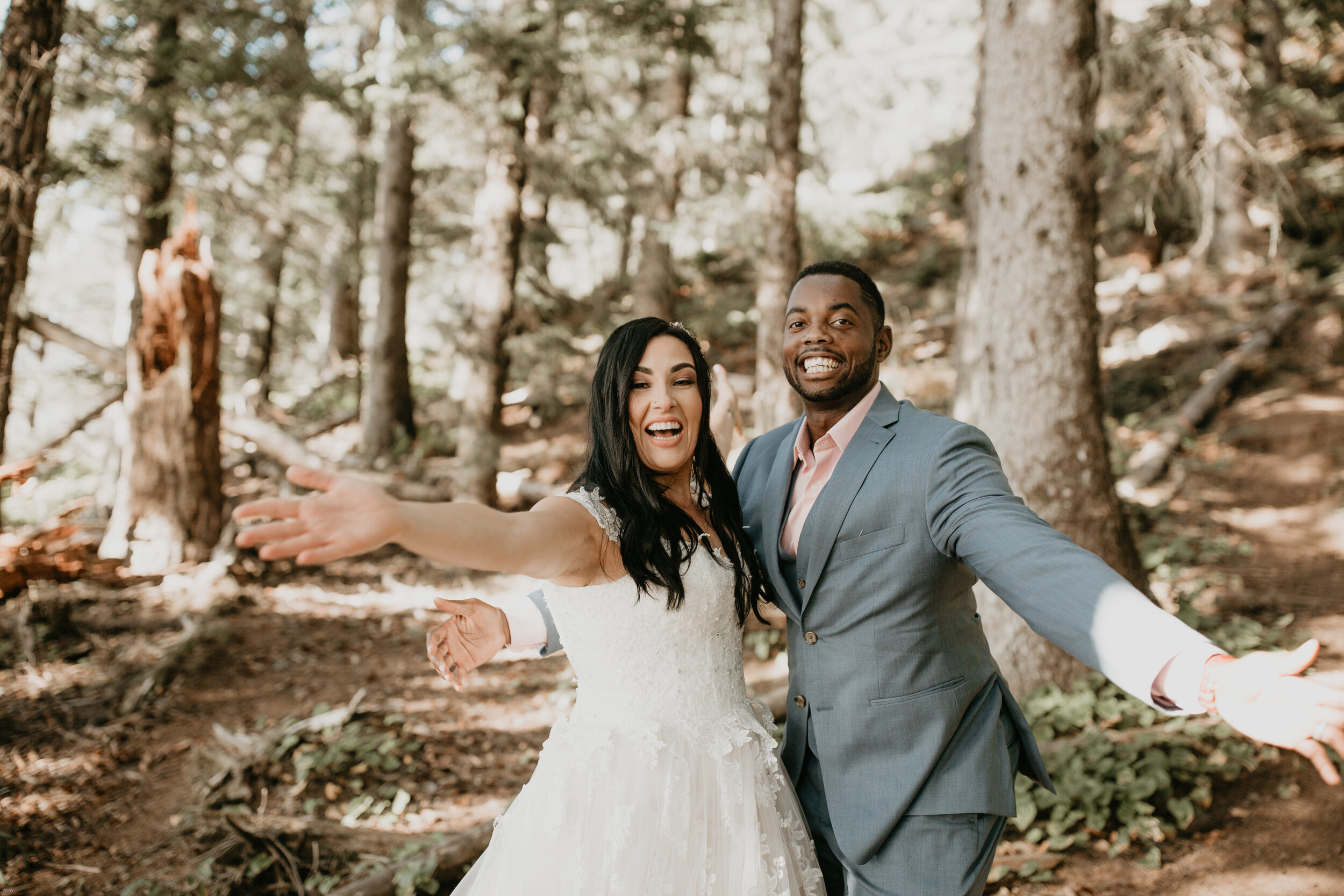 oregon-coast-elopement-at-samuel-boardman-state-park-scenic-road-southern-oregon-coast-elopement-photographer-Nicole-Daacke-Photography-151.jpg