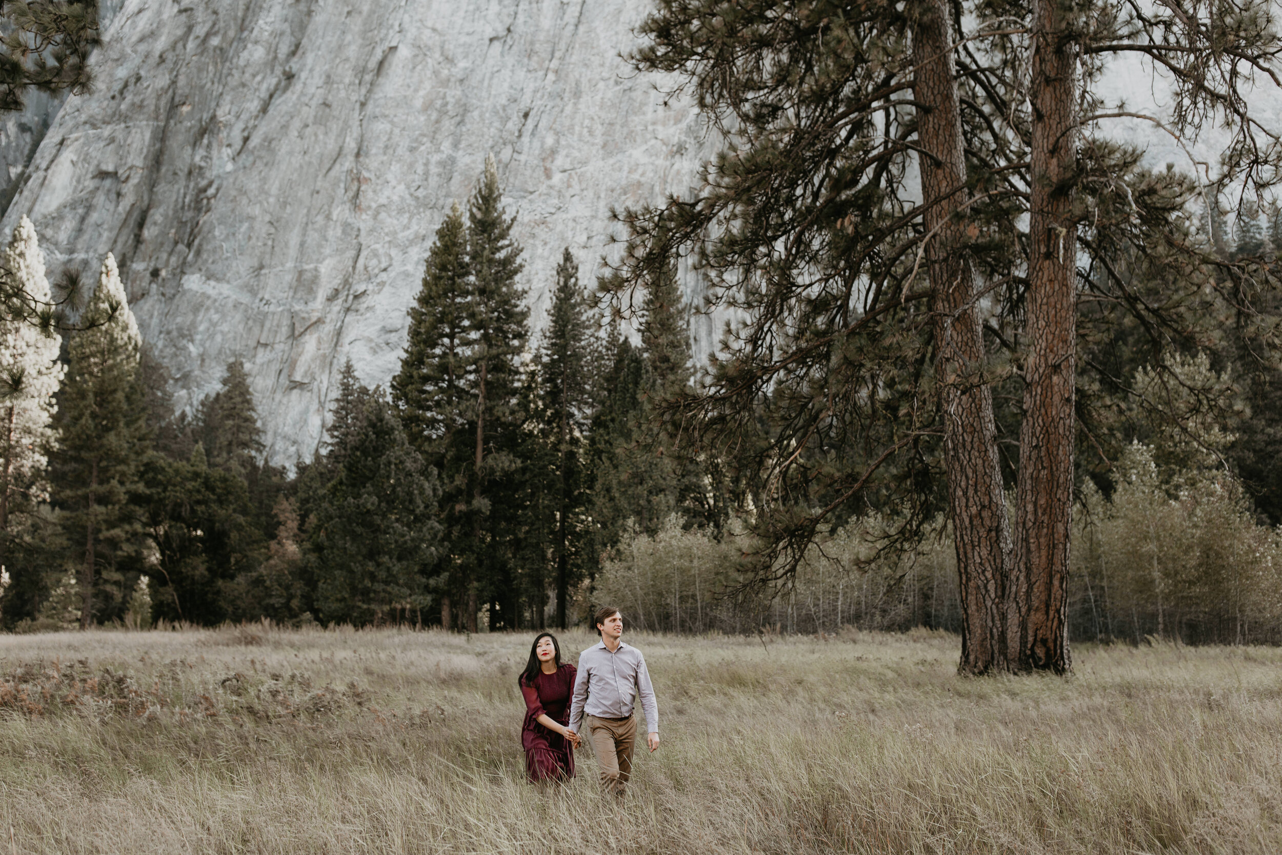 yosemite-national-park-couples-session-at-taft-point-and-yosemite-valley-yosemite-elopement-photographer-nicole-daacke-photography-104.jpg