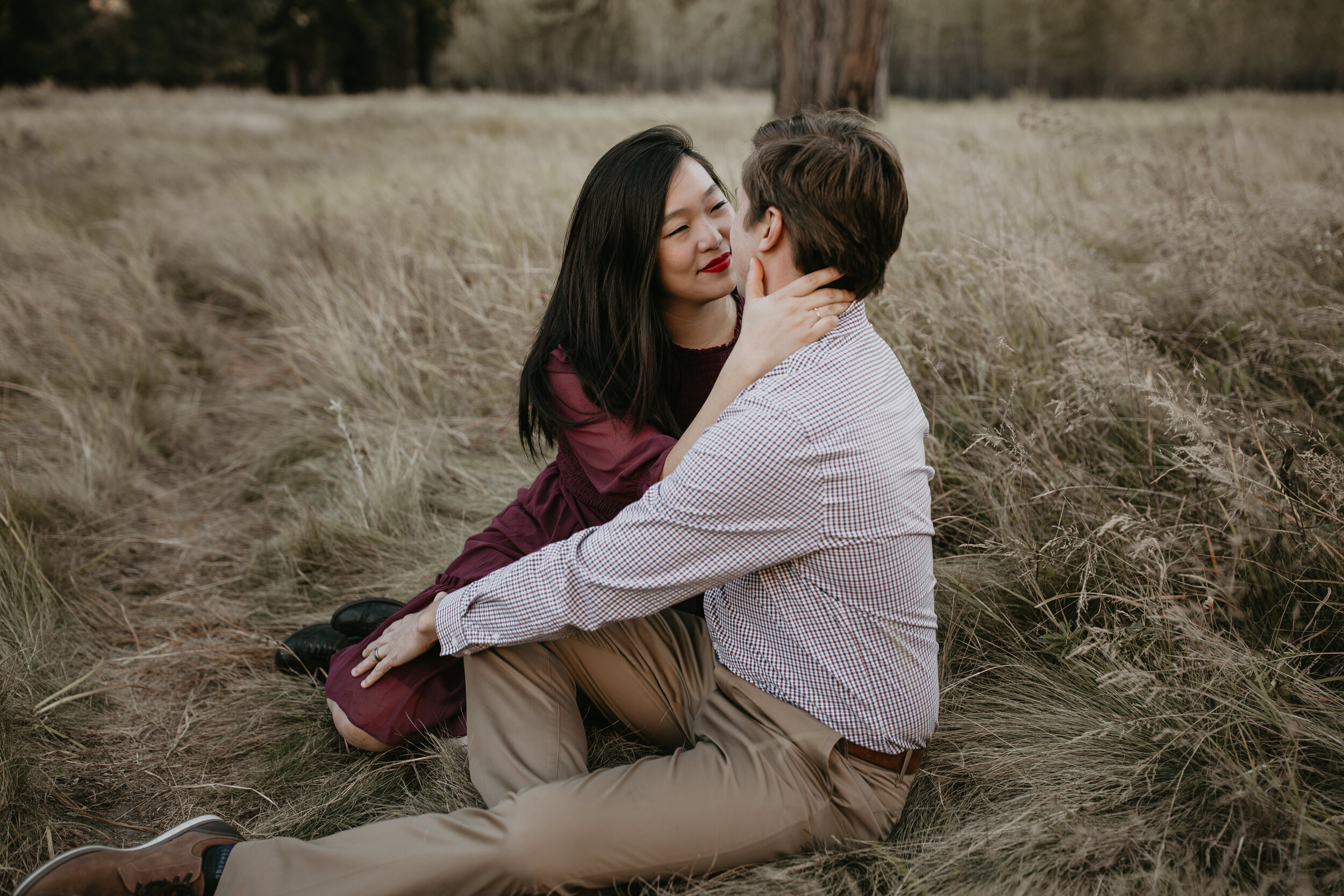 yosemite-national-park-couples-session-at-taft-point-and-yosemite-valley-yosemite-elopement-photographer-nicole-daacke-photography-111.jpg