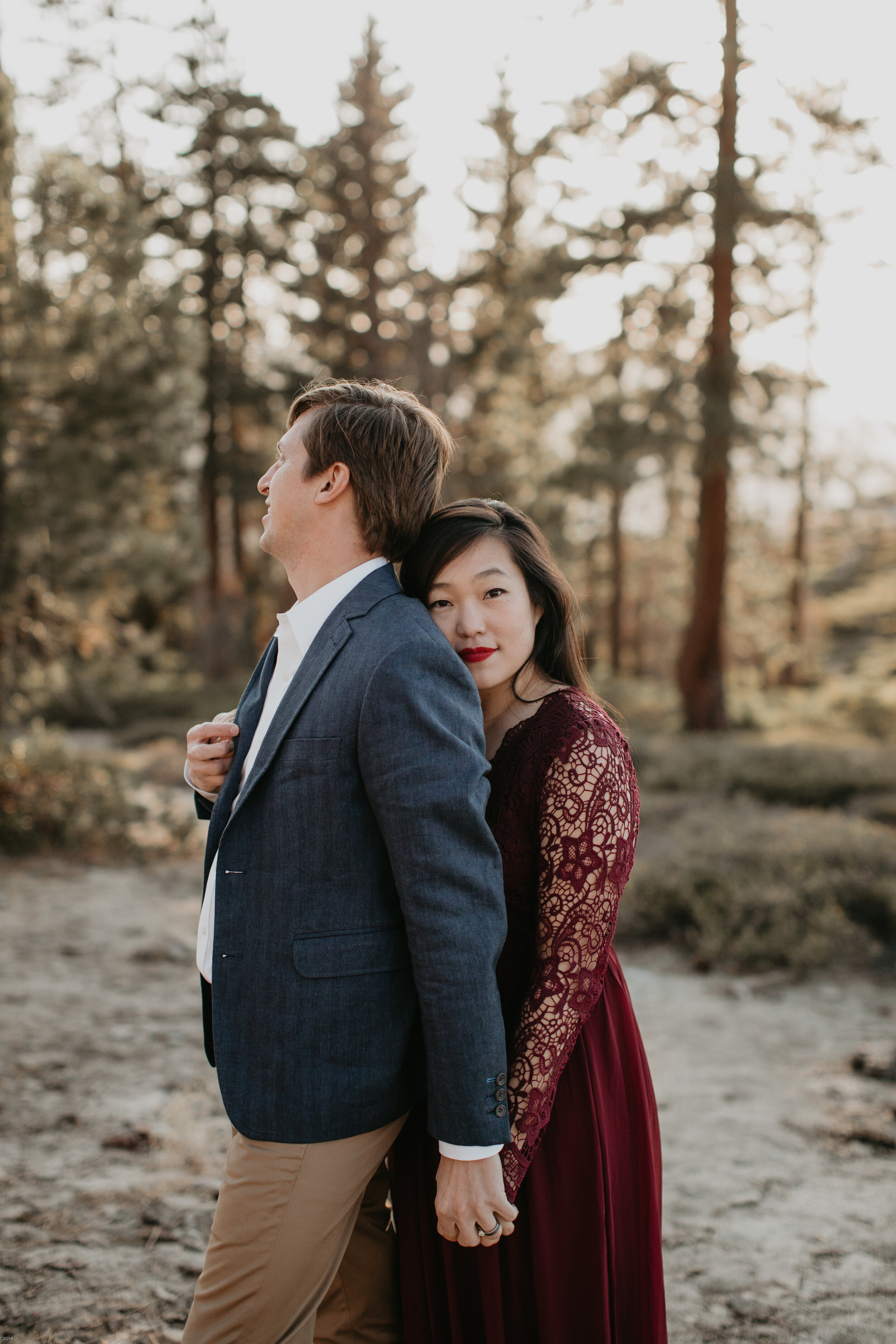 yosemite-national-park-couples-session-at-taft-point-and-yosemite-valley-yosemite-elopement-photographer-nicole-daacke-photography-121.jpg