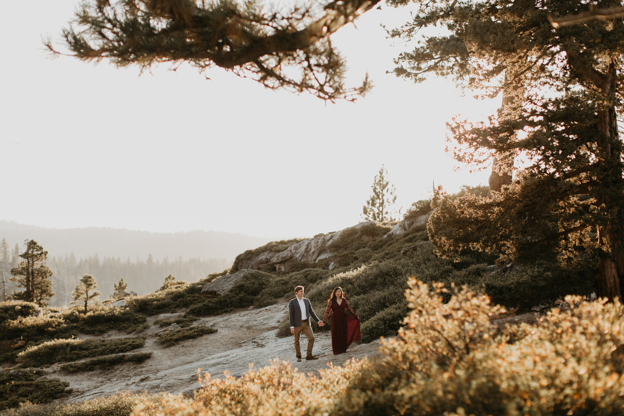 yosemite-national-park-couples-session-at-taft-point-and-yosemite-valley-yosemite-elopement-photographer-nicole-daacke-photography-126.jpg