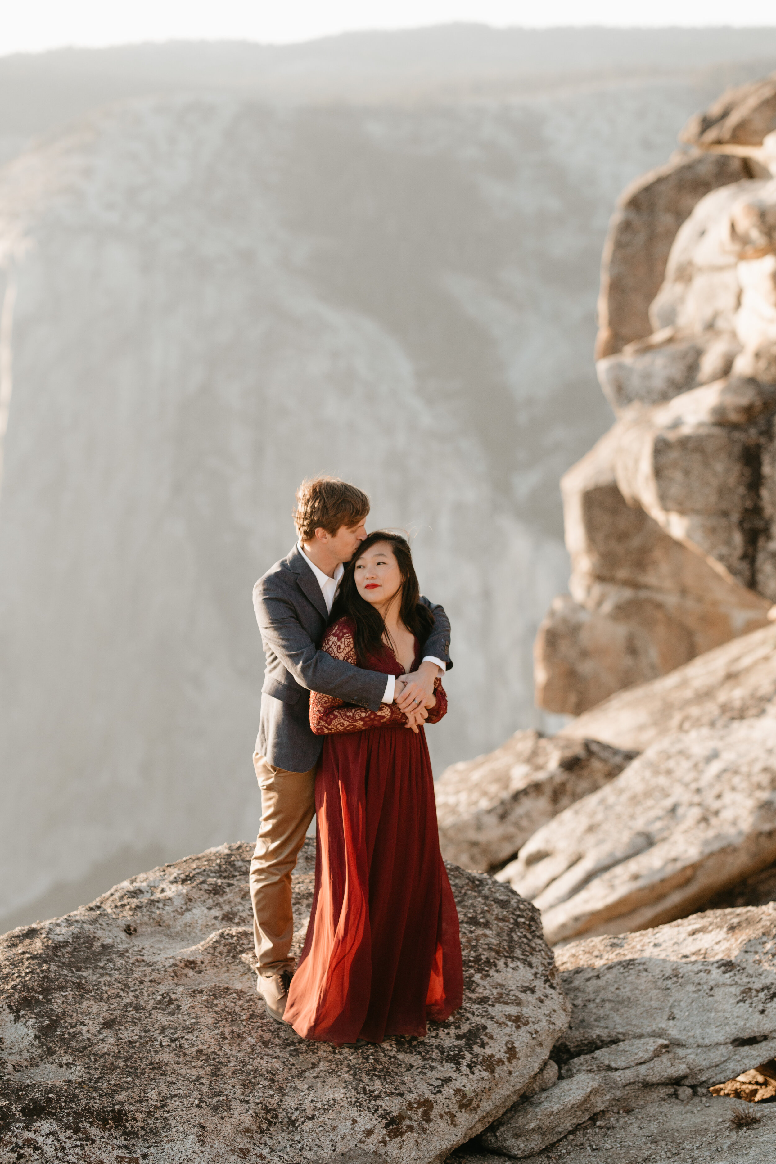 yosemite-national-park-couples-session-at-taft-point-and-yosemite-valley-yosemite-elopement-photographer-nicole-daacke-photography-136.jpg
