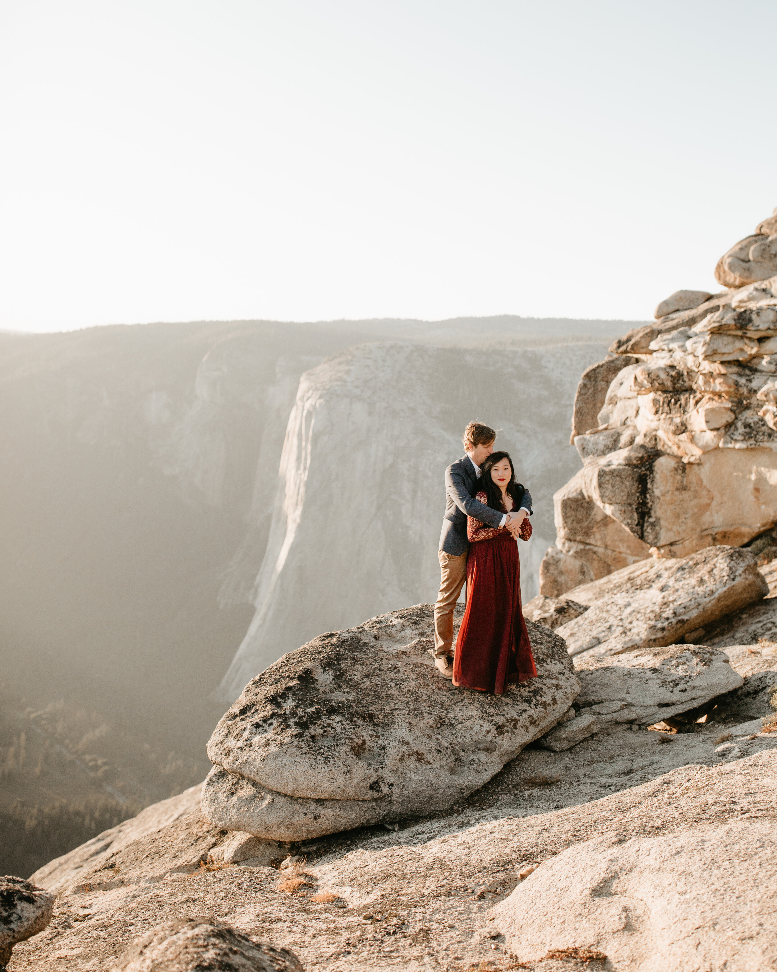 yosemite-national-park-couples-session-at-taft-point-and-yosemite-valley-yosemite-elopement-photographer-nicole-daacke-photography-135.jpg