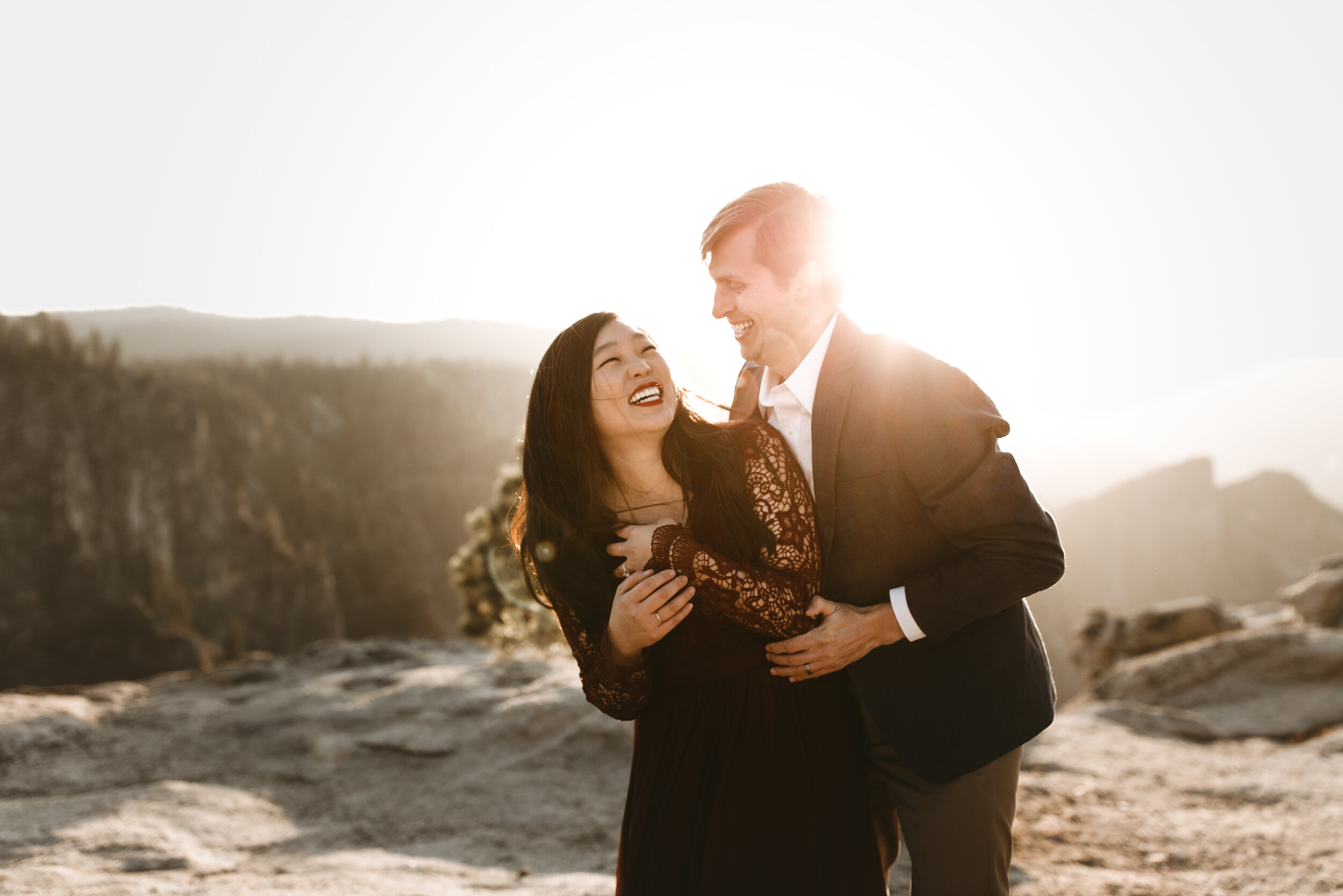 yosemite-national-park-couples-session-at-taft-point-and-yosemite-valley-yosemite-elopement-photographer-nicole-daacke-photography-139.jpg
