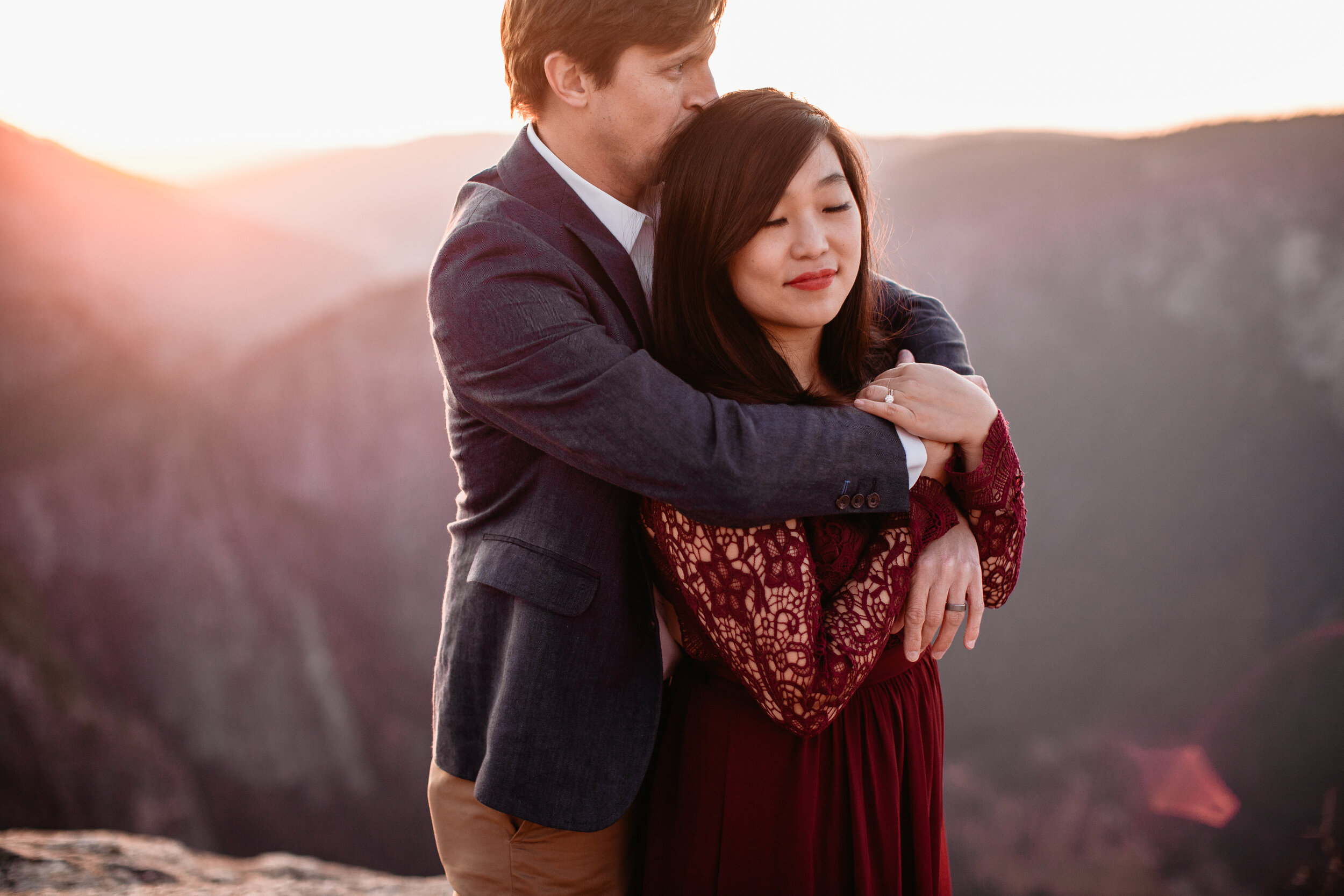 yosemite-national-park-couples-session-at-taft-point-and-yosemite-valley-yosemite-elopement-photographer-nicole-daacke-photography-166.jpg