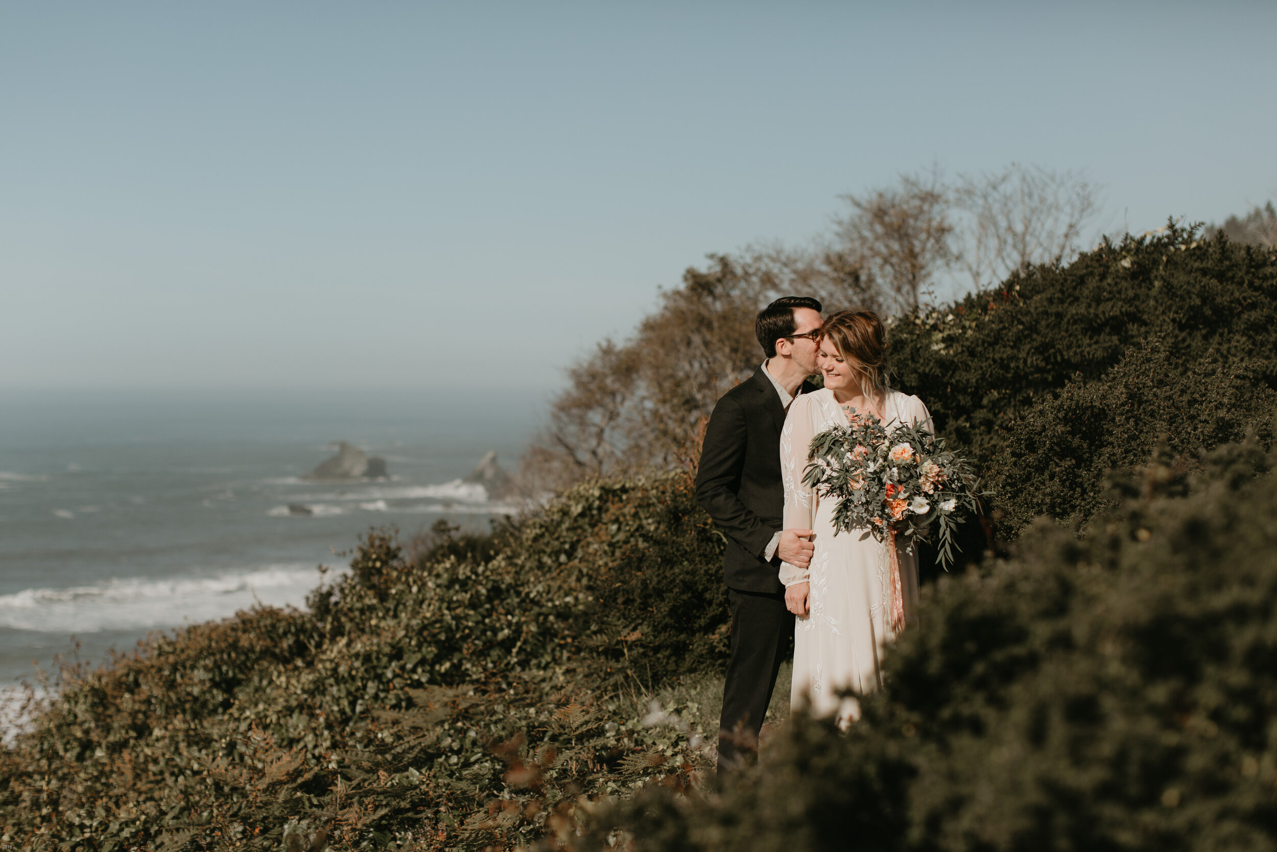 nicole-daacke-photography-redwood-forest-elopement-in-northern-california-patricks-point-coast-adventure-elopement-photography-redwoods-elopement-photographer-125.jpg