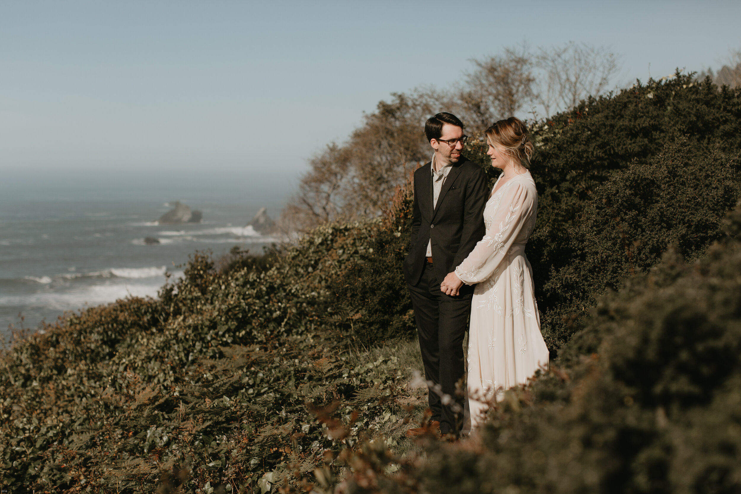 nicole-daacke-photography-redwood-forest-elopement-in-northern-california-patricks-point-coast-adventure-elopement-photography-redwoods-elopement-photographer-126.jpg
