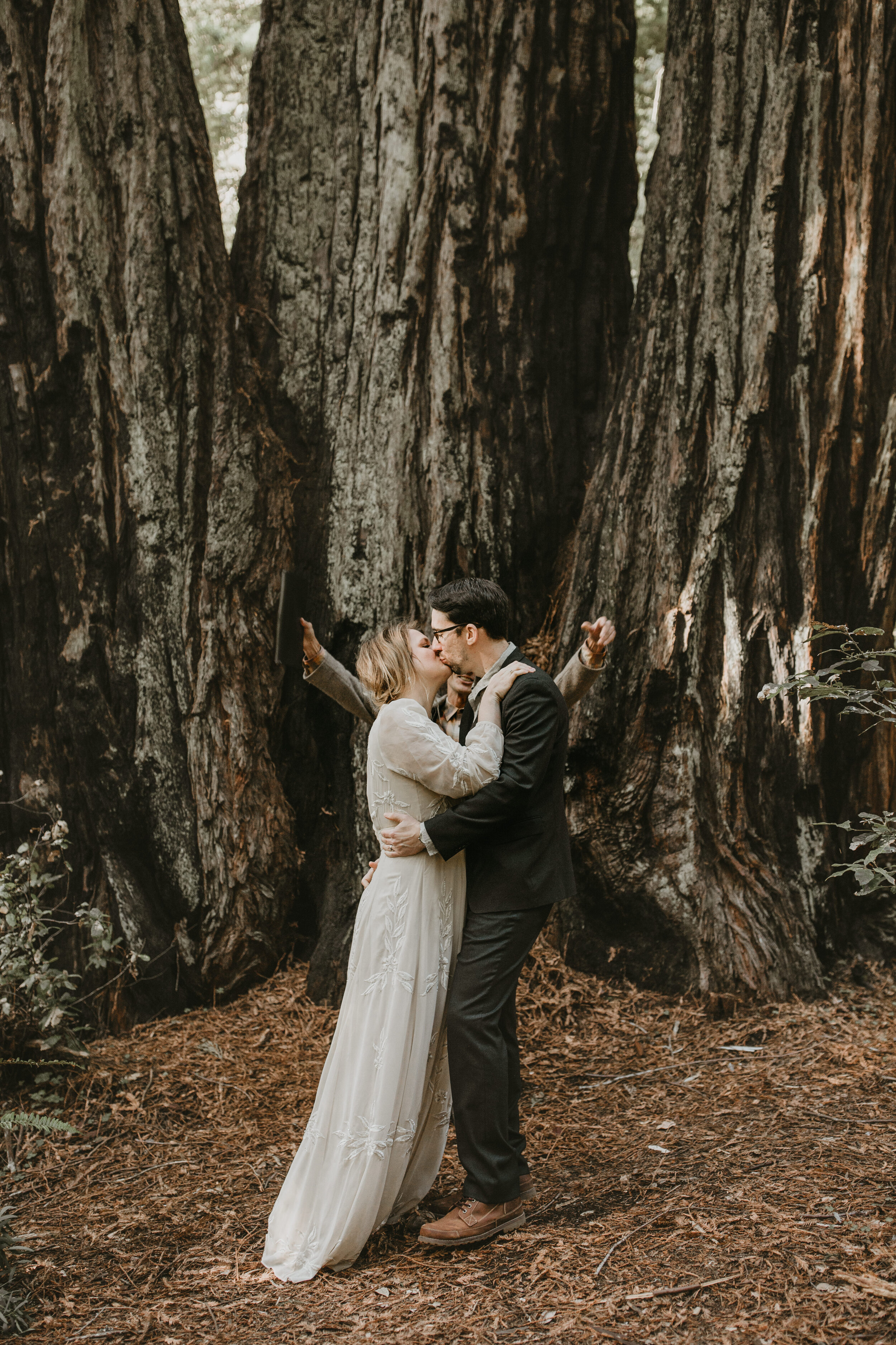 nicole-daacke-photography-redwood-forest-elopement-in-northern-california-patricks-point-coast-adventure-elopement-photography-redwoods-elopement-photographer-147.jpg