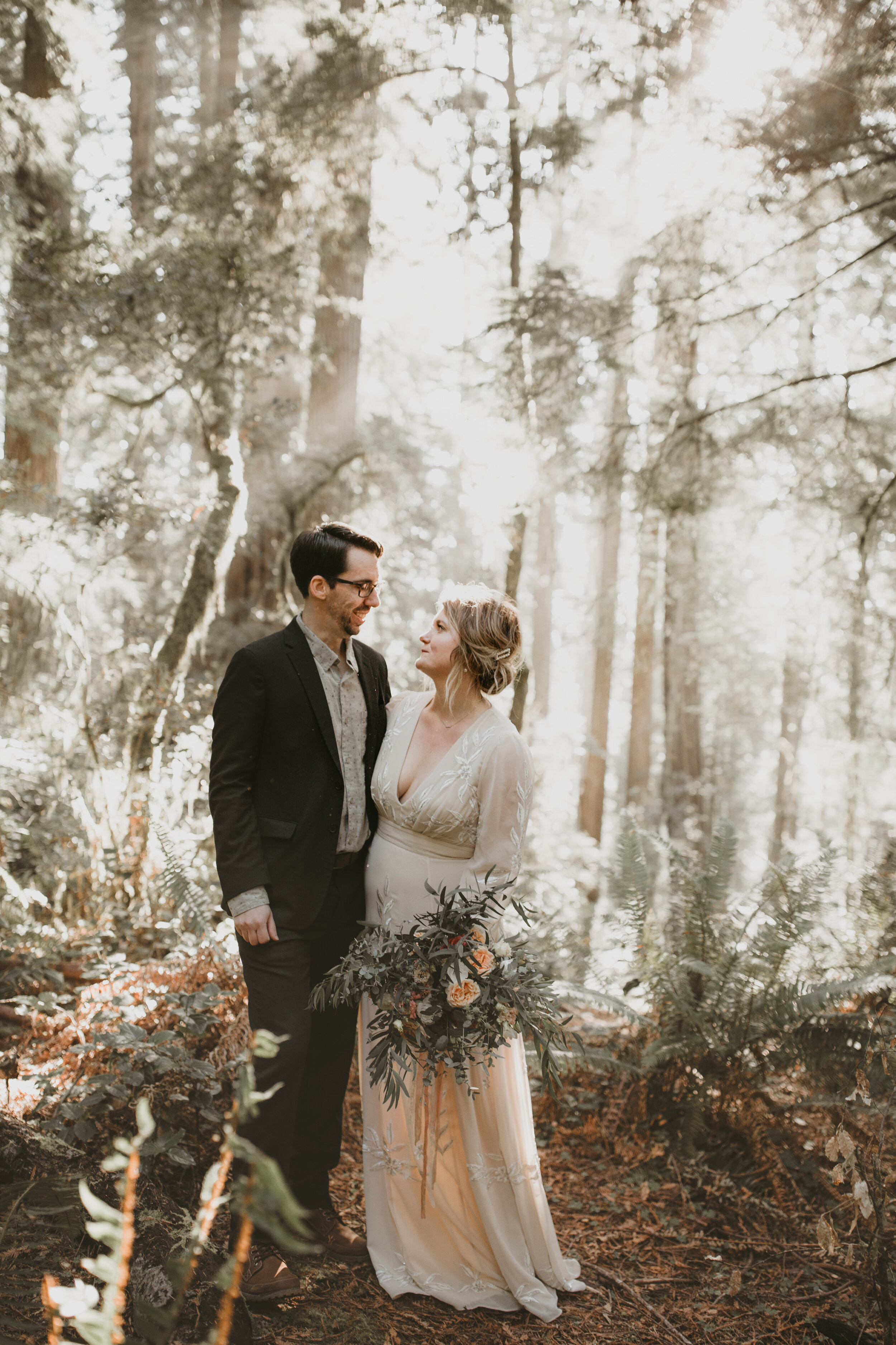nicole-daacke-photography-redwood-forest-elopement-in-northern-california-patricks-point-coast-adventure-elopement-photography-redwoods-elopement-photographer-159.jpg