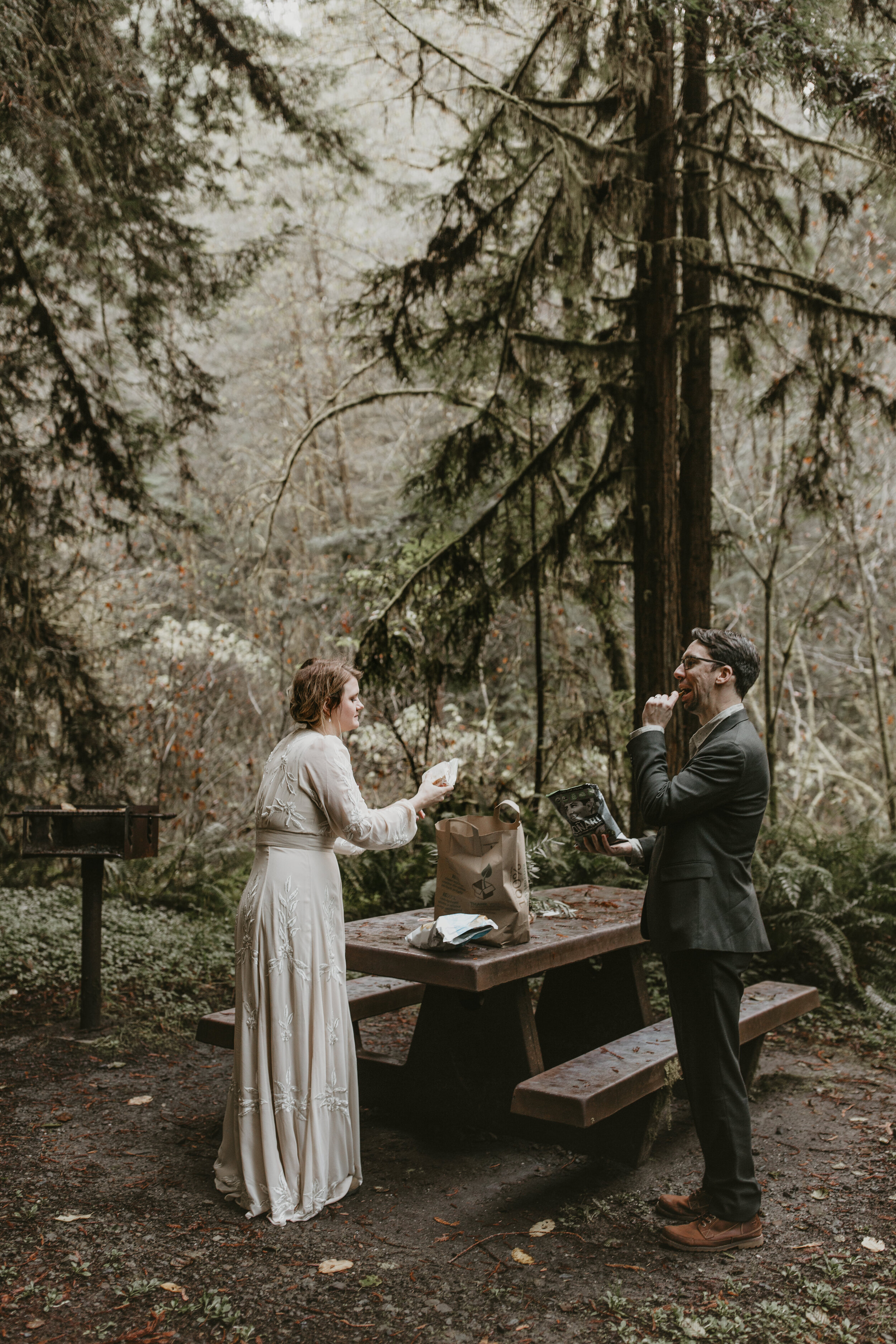nicole-daacke-photography-redwood-forest-elopement-in-northern-california-patricks-point-coast-adventure-elopement-photography-redwoods-elopement-photographer-169.jpg