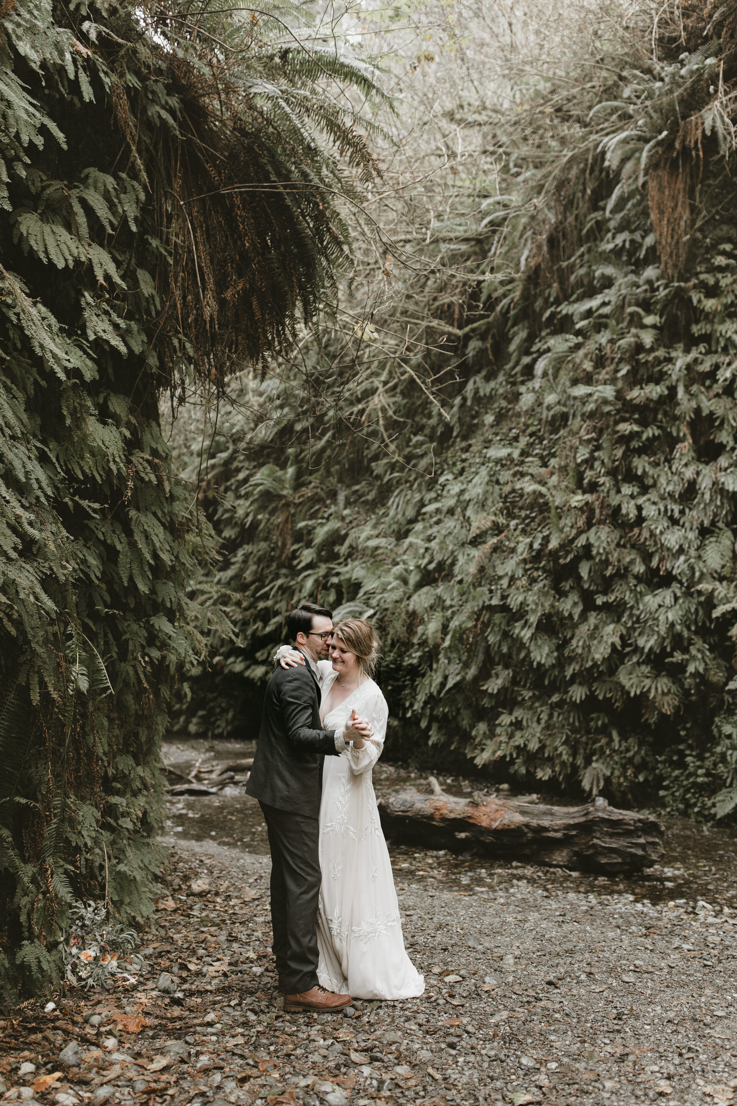 nicole-daacke-photography-redwood-forest-elopement-in-northern-california-patricks-point-coast-adventure-elopement-photography-redwoods-elopement-photographer-180.jpg