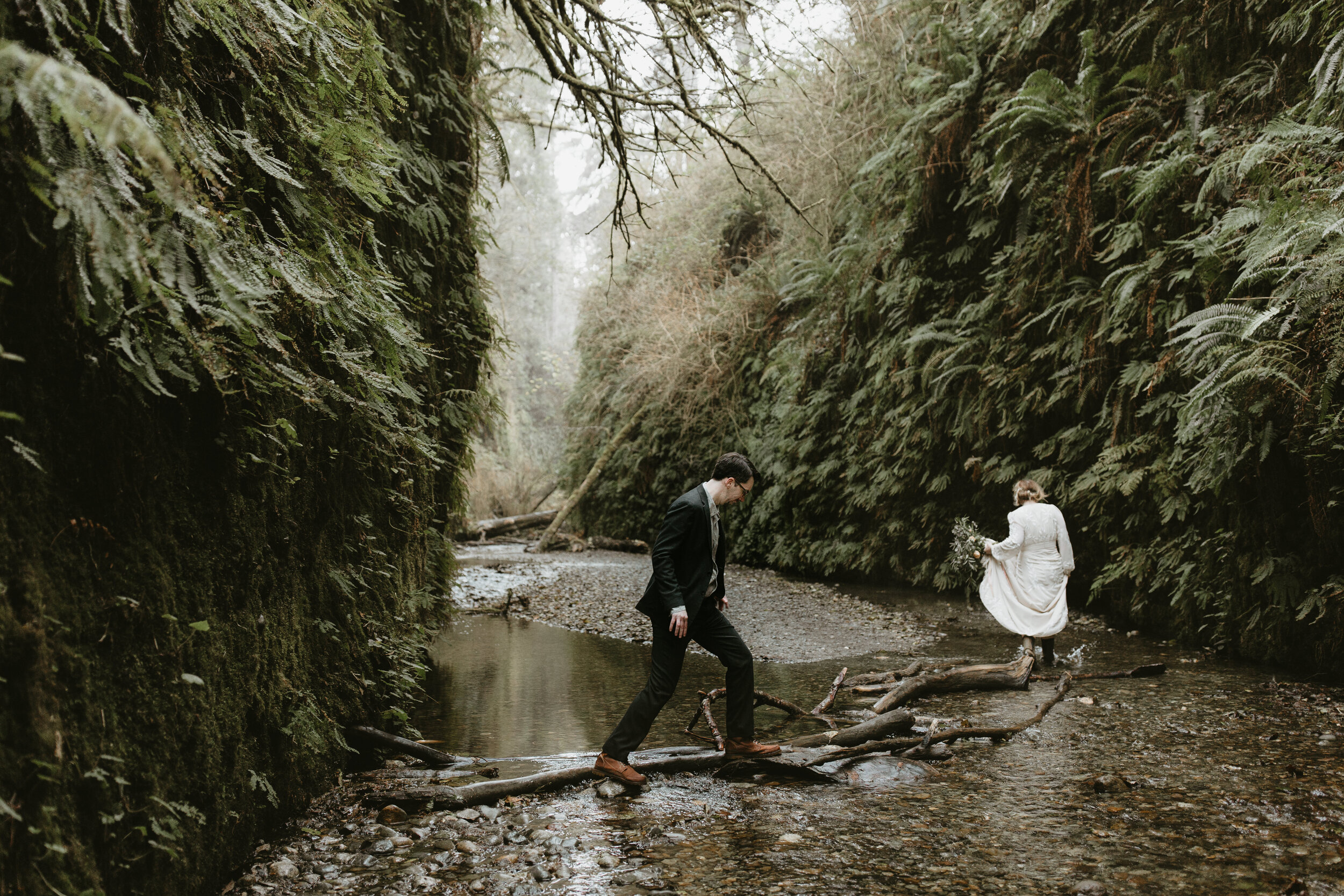 nicole-daacke-photography-redwood-forest-elopement-in-northern-california-patricks-point-coast-adventure-elopement-photography-redwoods-elopement-photographer-182.jpg