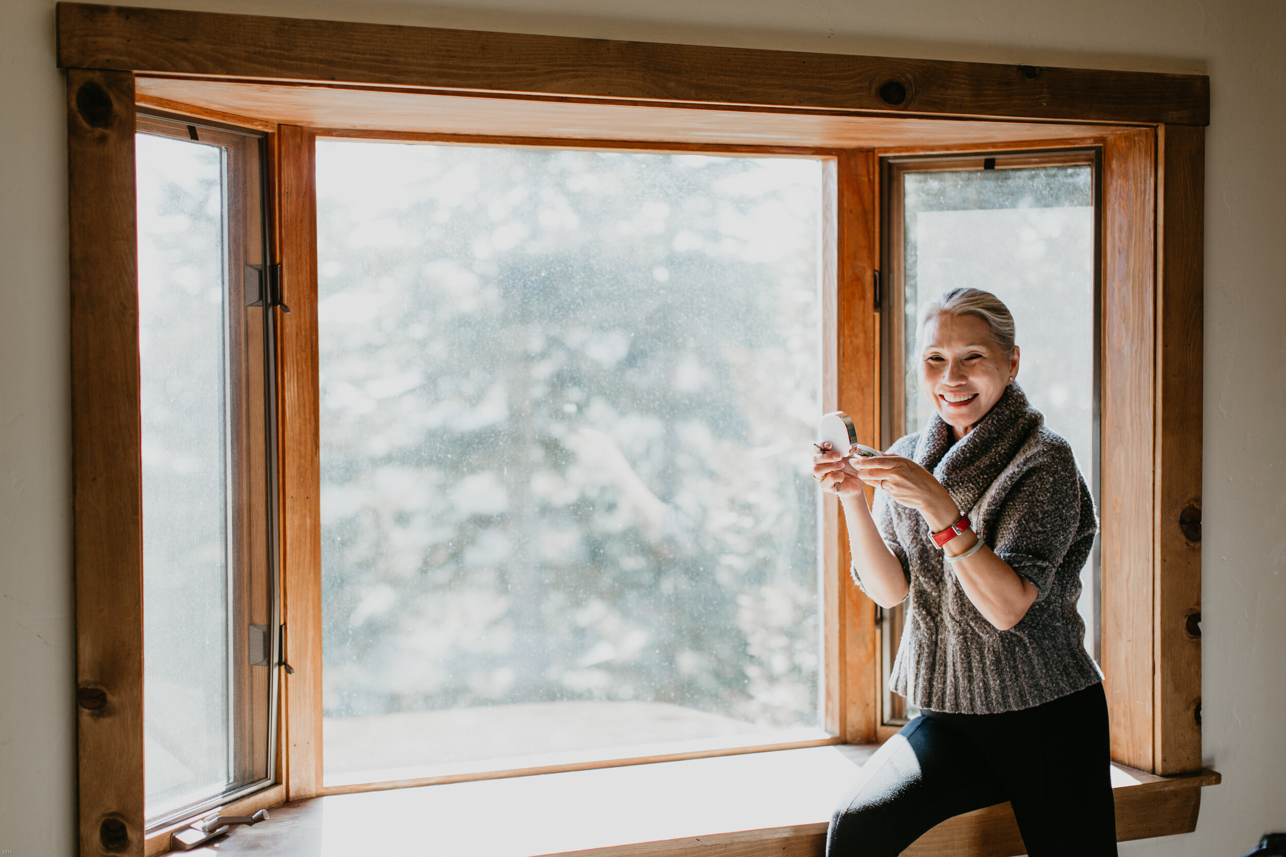 nicole-daacke-photography-lake-tahoe-elopement-hiking-fall-elopement-sierra-nevadas-lake-tahoe-elopement-photographer-101.jpg