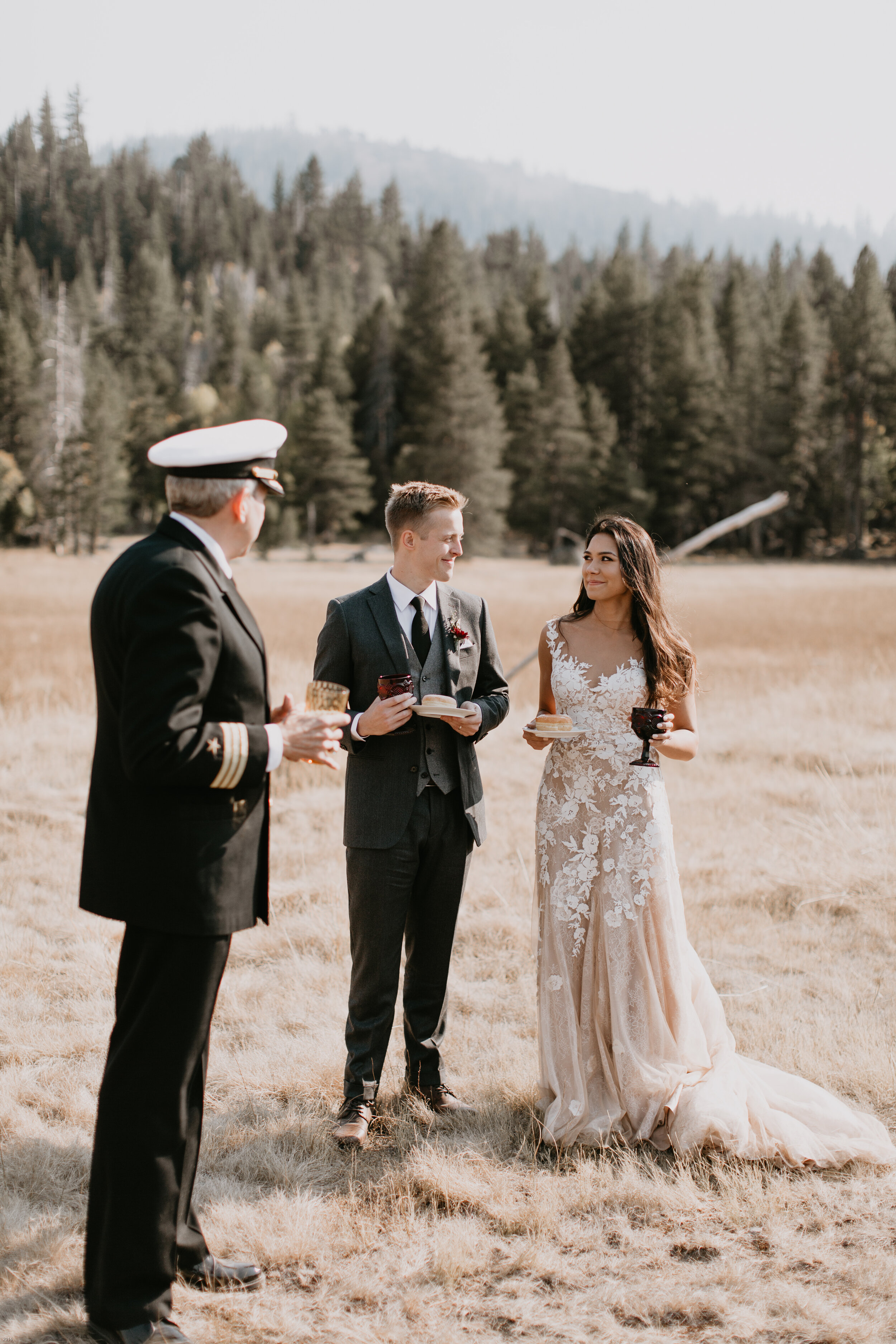 nicole-daacke-photography-lake-tahoe-elopement-hiking-fall-elopement-sierra-nevadas-lake-tahoe-elopement-photographer-159.jpg