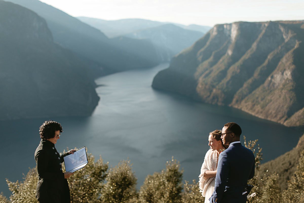 flam-norway-elopement-photography-norway-elopement-photographer-destination-wedding-adventure-elopement-norway-308.jpg