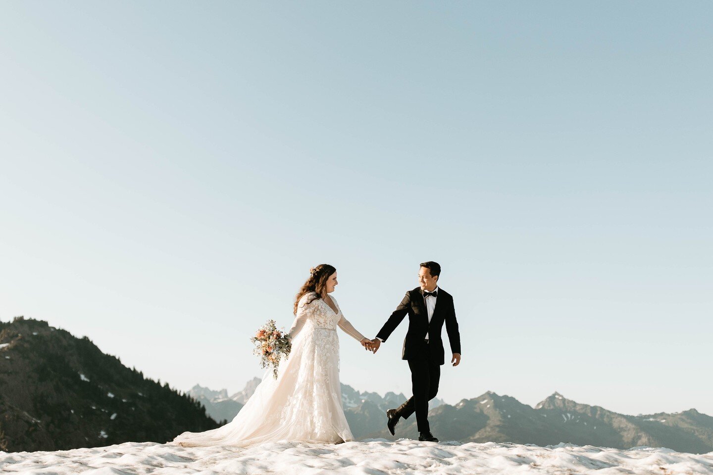 Something you might not know is that many of my eloping couples are traveling to their elopement location for the first time. Isn&rsquo;t that so exciting!? ⁠
⁠
I&rsquo;ve seen first hand how choosing a place you&rsquo;ve never been to brings a whole