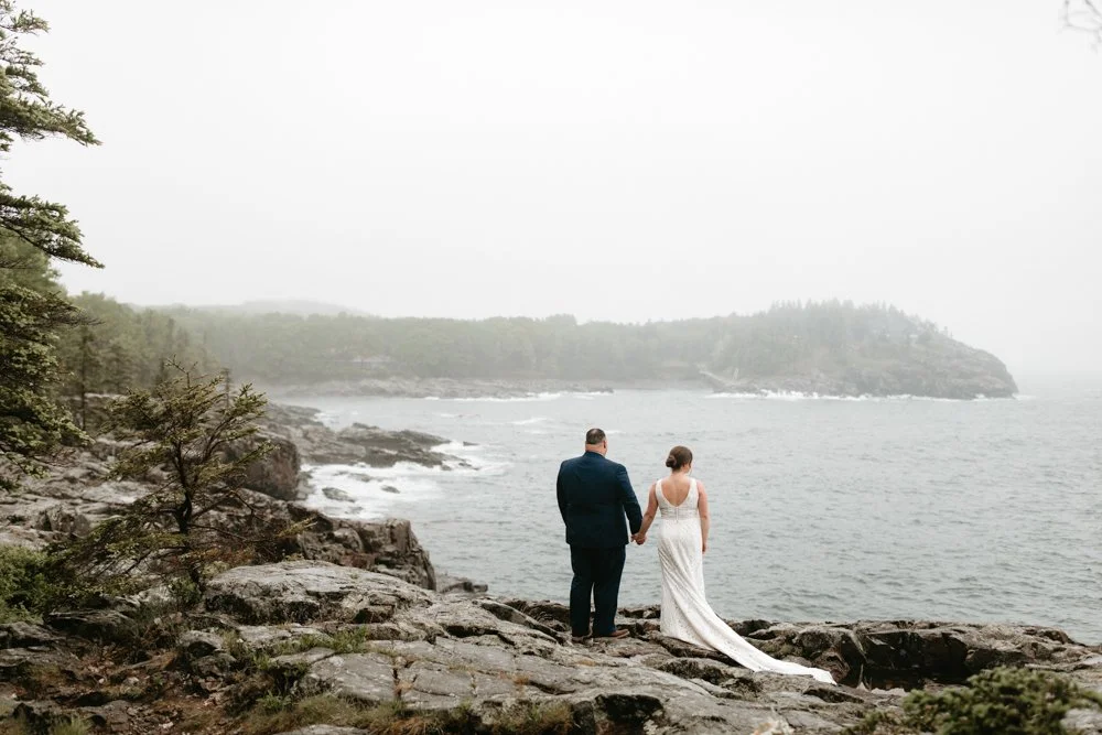 Small_wedding_with_friends_in_acadia_national_park_maine_nicole_daacke_photography-21.jpg