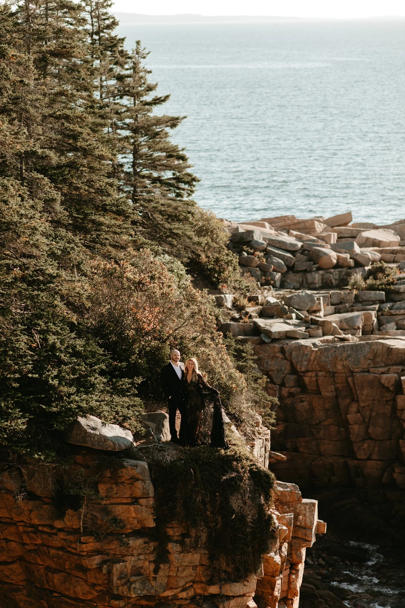 Ocean-Path-Elopement-in-Acadia-National-Park-Nicole-Daacke-Photography-127.jpg